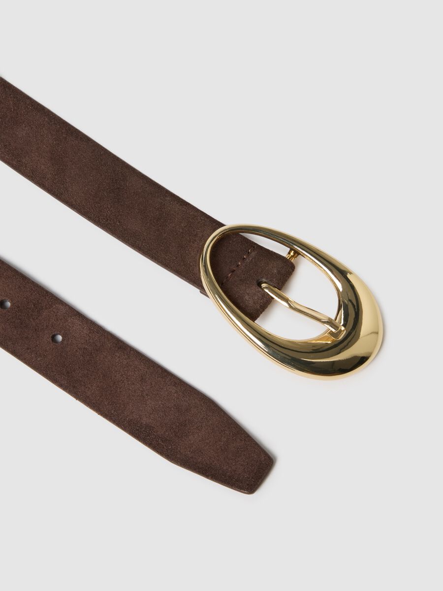 Cintura in vera pelle marrone con fibbia dorata_2
