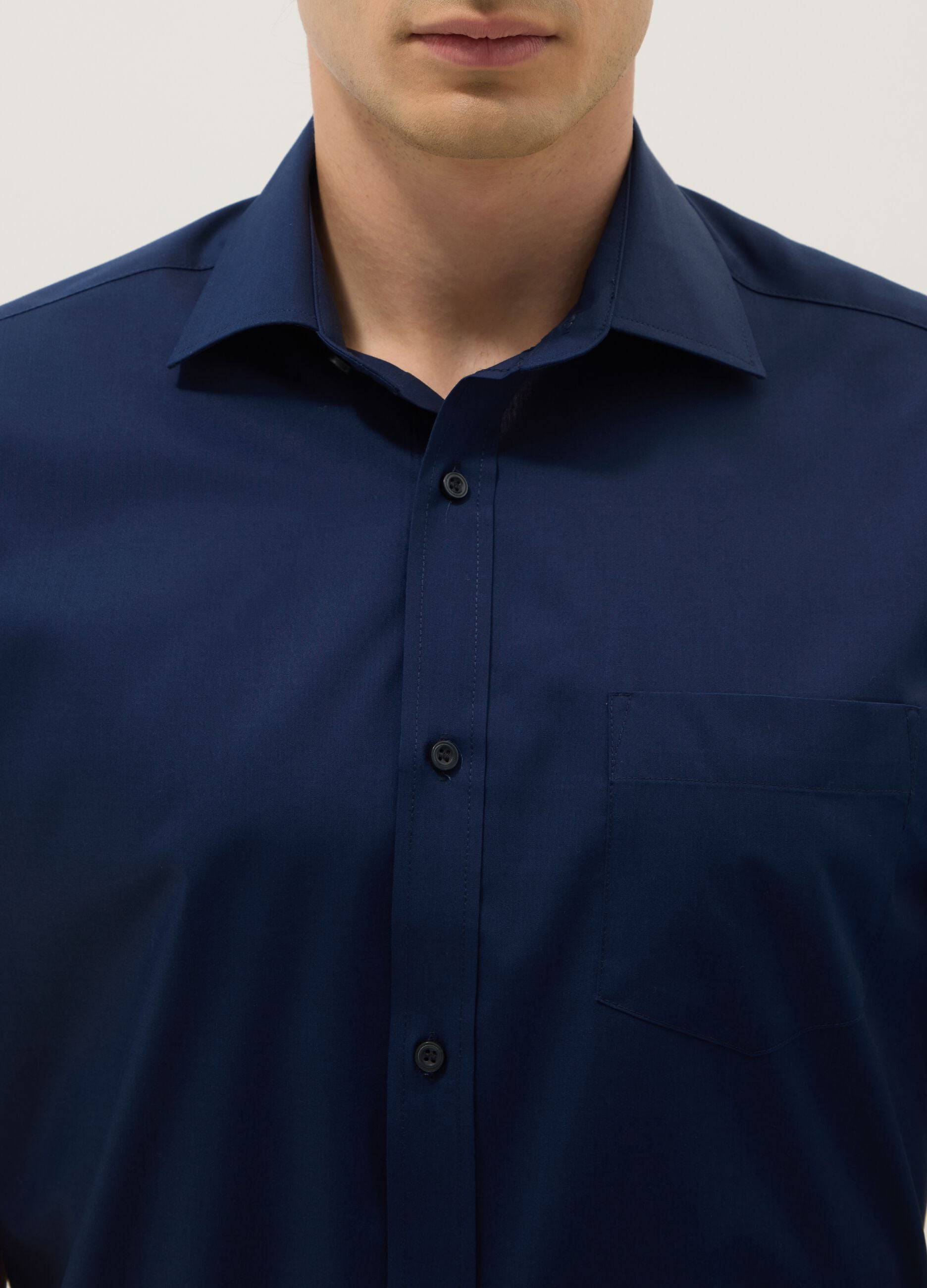 Blue short-sleeved shirt with classic collar