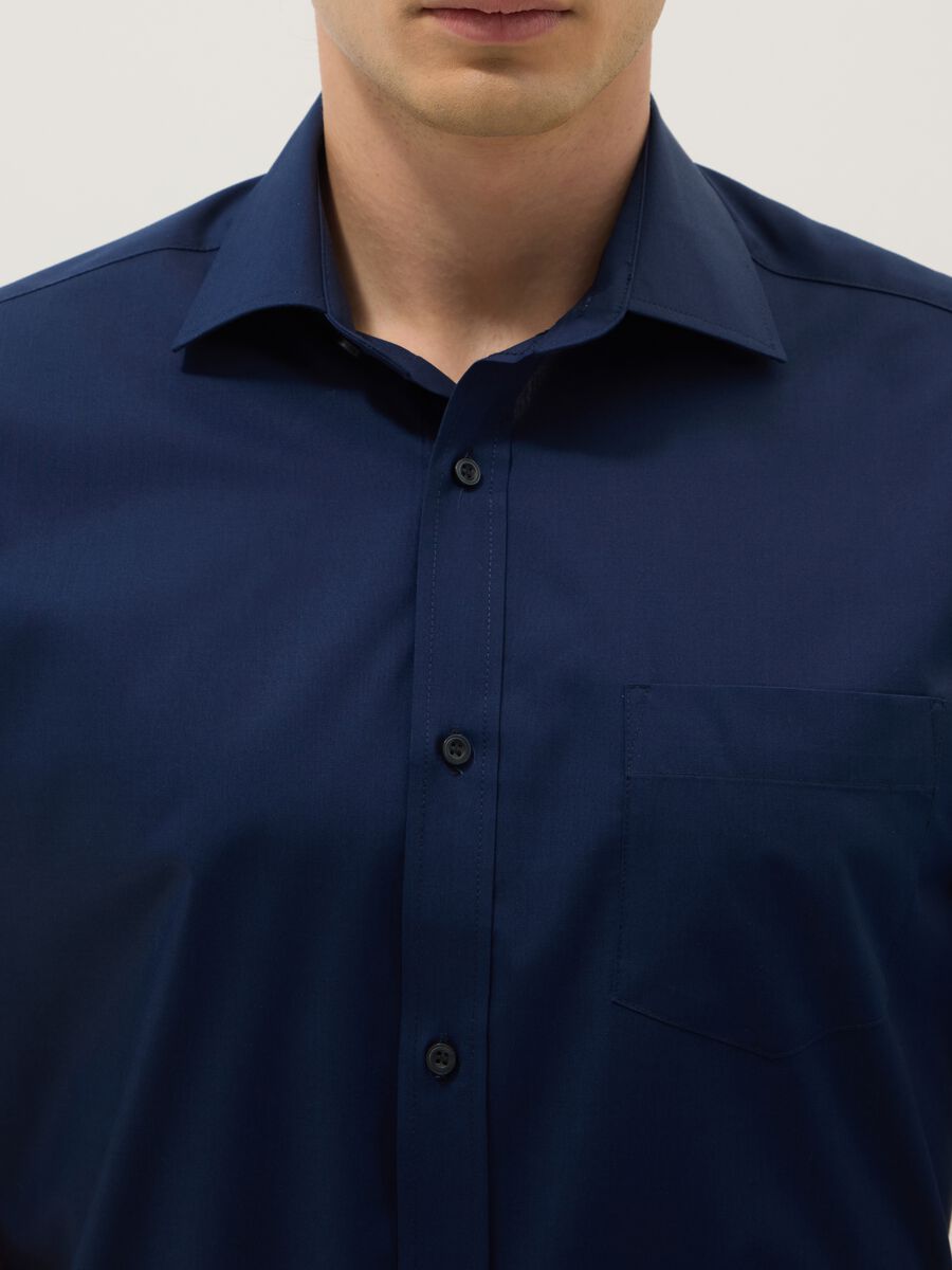 Blue short-sleeved shirt with classic collar_1