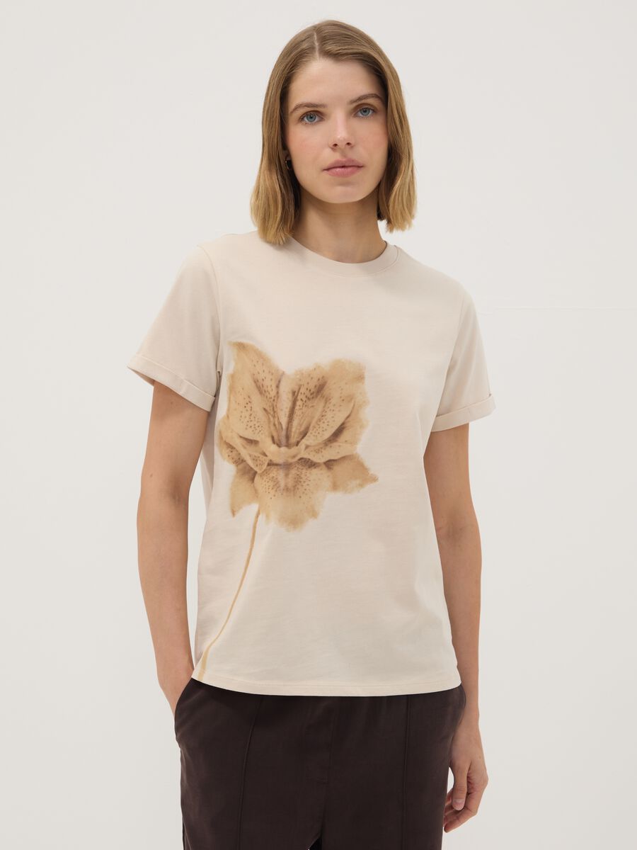 Beige pure cotton crew-neck T-shirt with floral print, regular fit_1