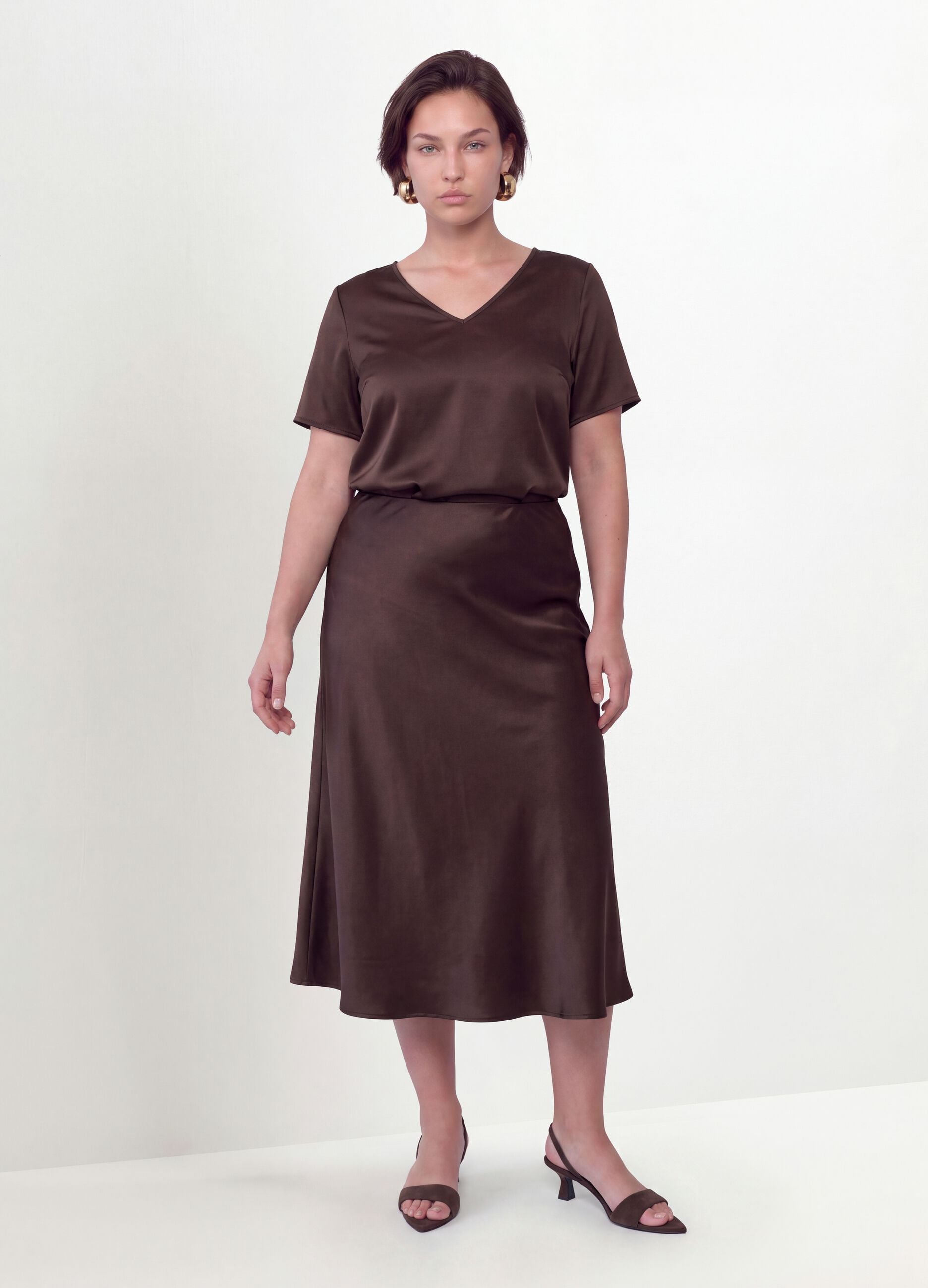 Brown satin V-neck stretch blouse, regular fit