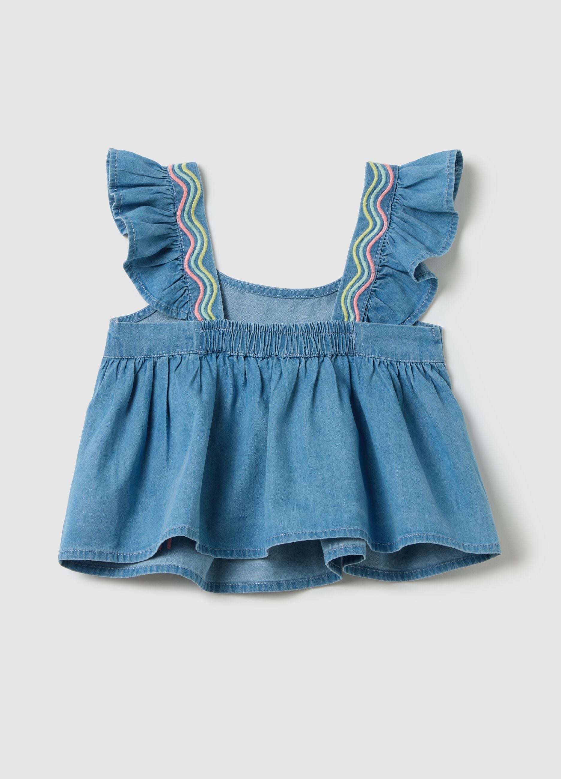Sleeveless chambray top with embroidery