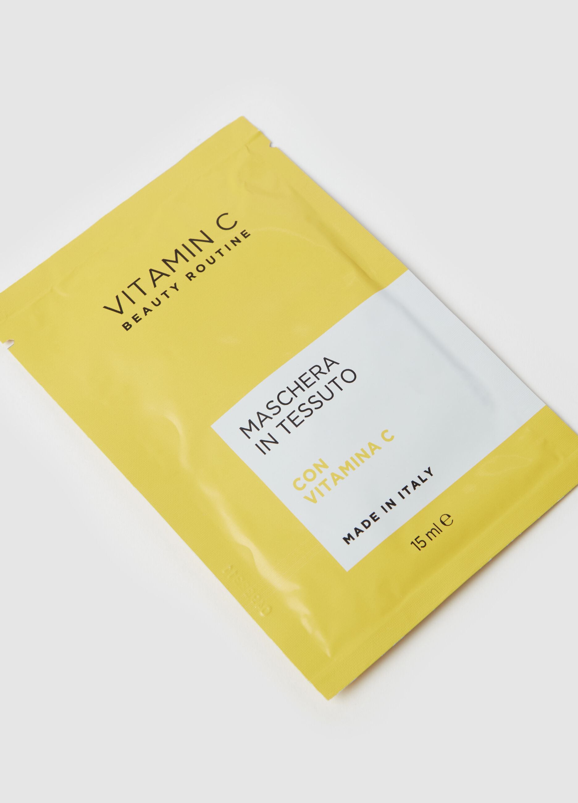 Fabric mask with vitamin C