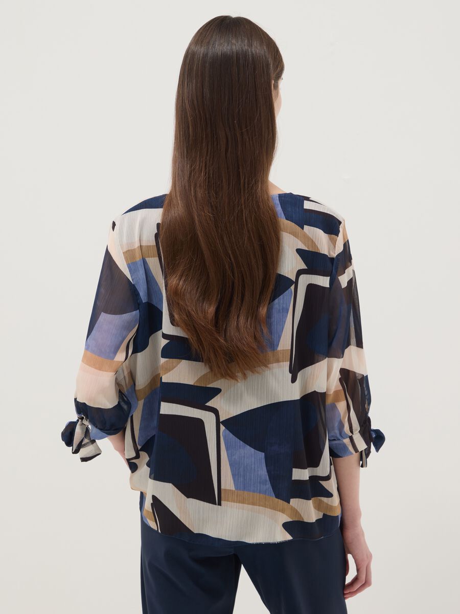 Multicolour geometric print regular-fit blouse_3