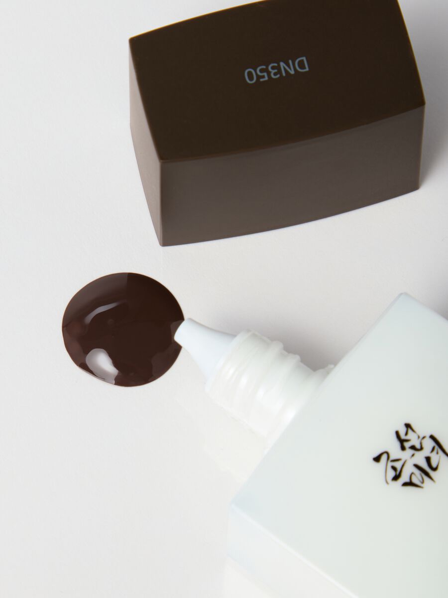 Tinted Sunscreen with SPF - Korean Skincare_1