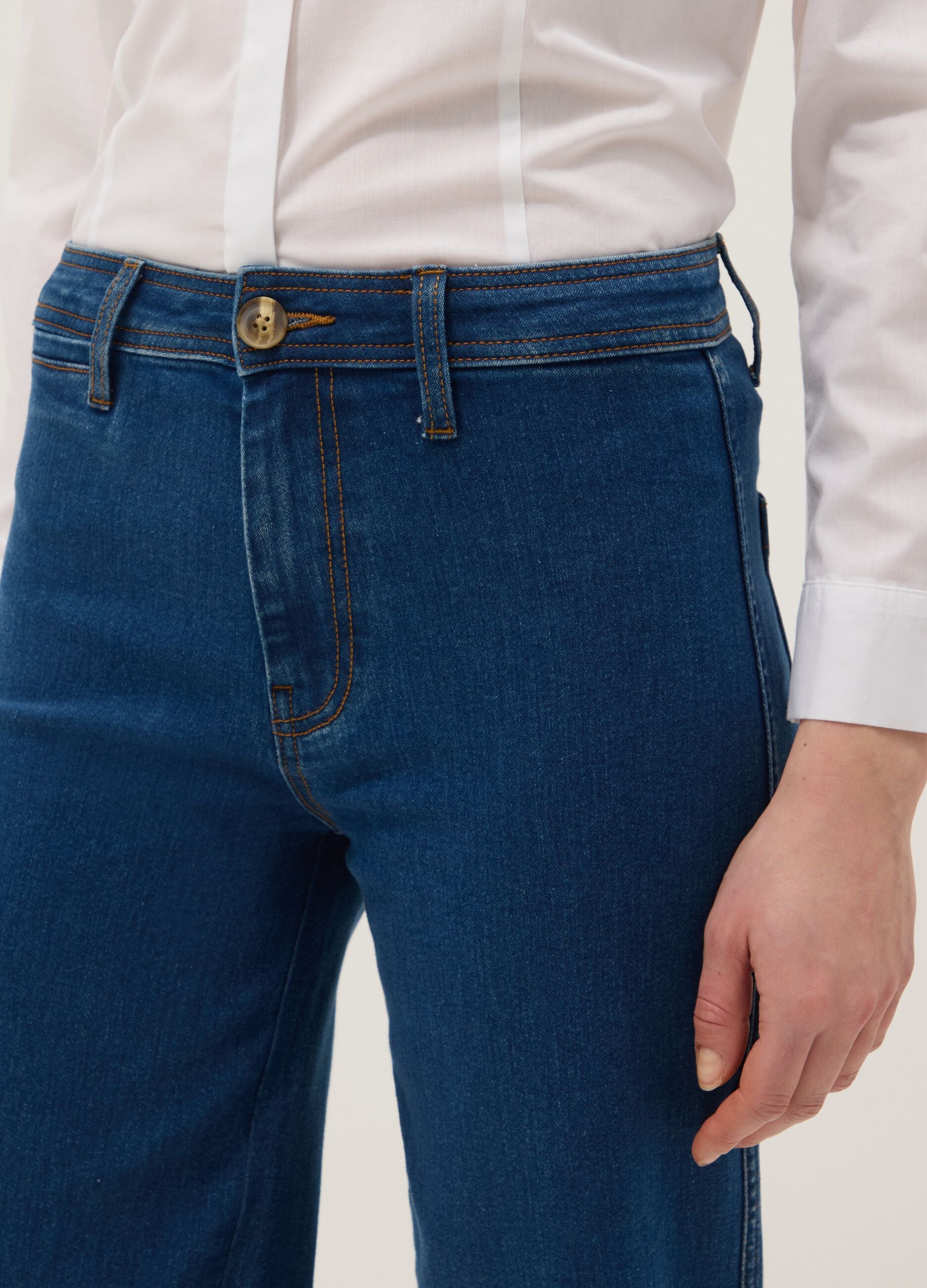 Wide leg stretch cotton blue jeans