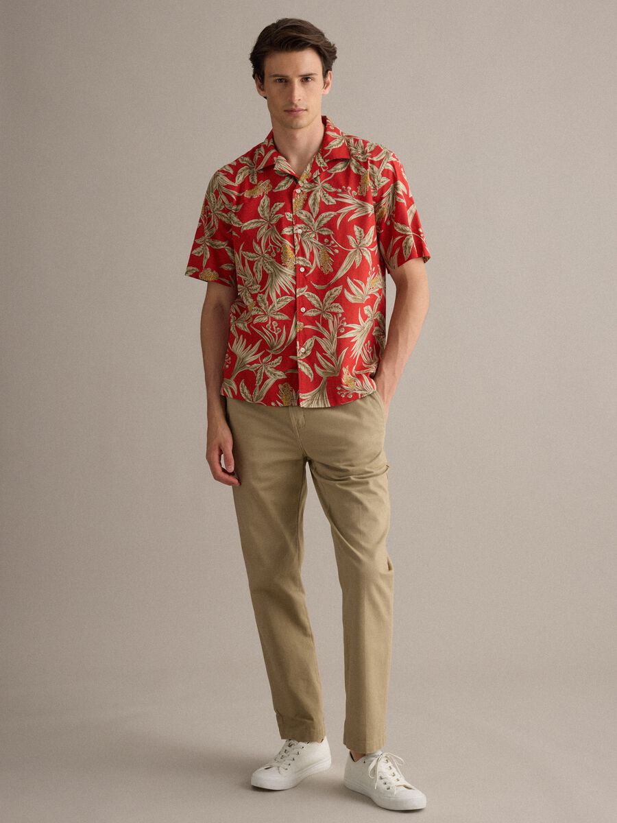 Red organic cotton shirt with tropical print_3