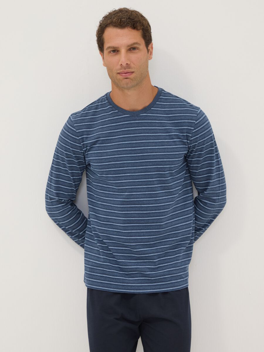 Blue and black striped organic cotton crew-neck pyjamas_1