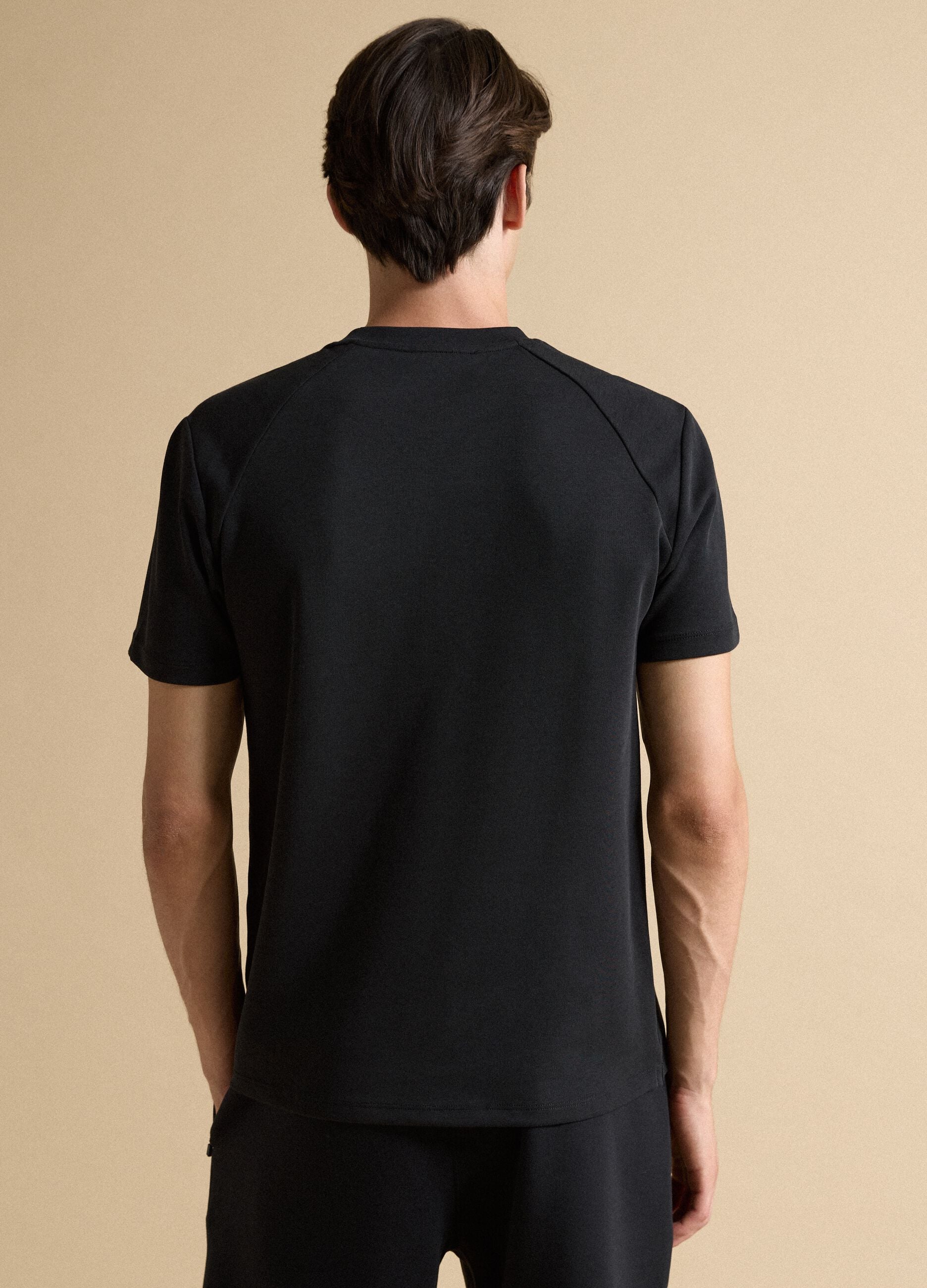 Black breathable, quick-dry cotton-blend T-shirt