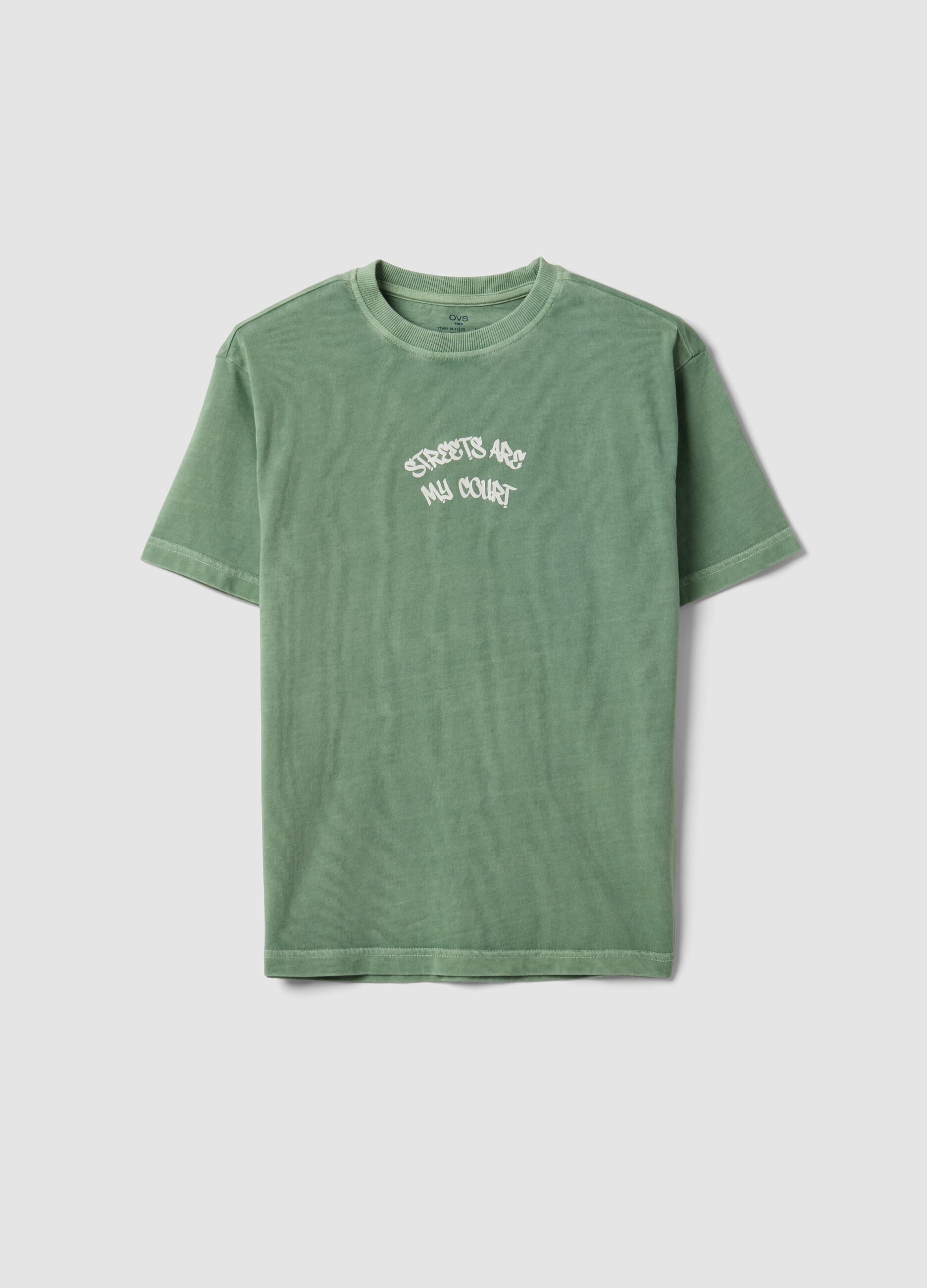 Green oversized pure cotton T-shirt with "Streets are my court" slogan for boys