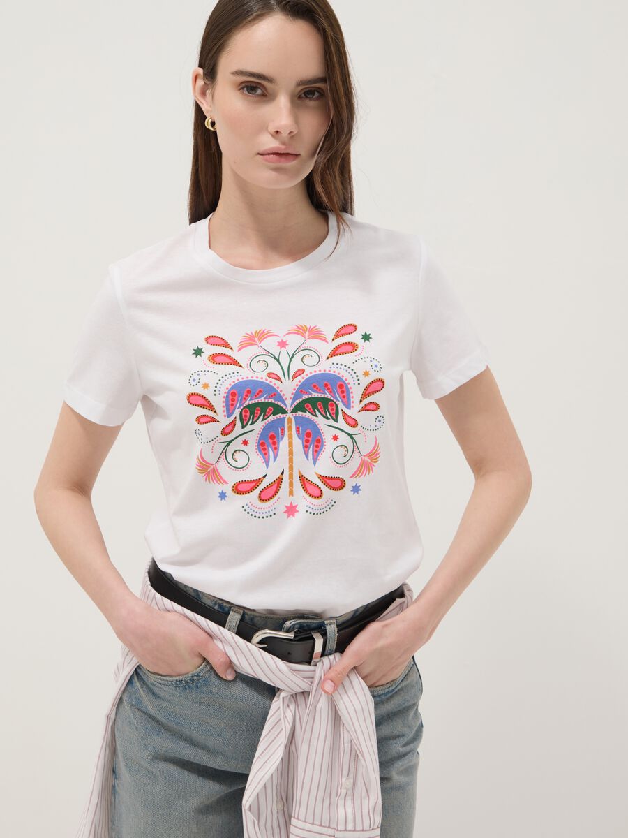 White pure cotton T-shirt with front print_0