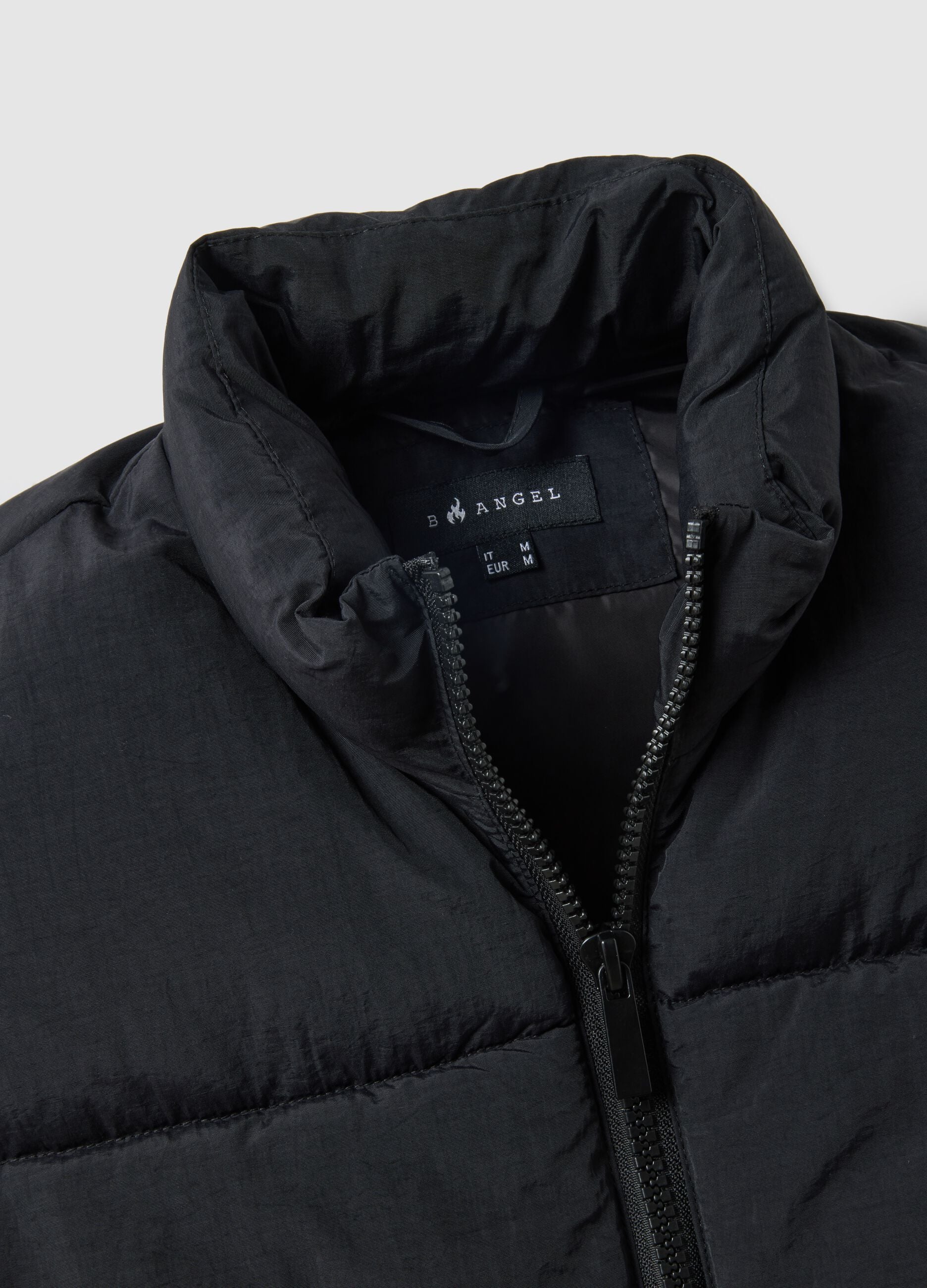 Black padded gilet regular fit with zip