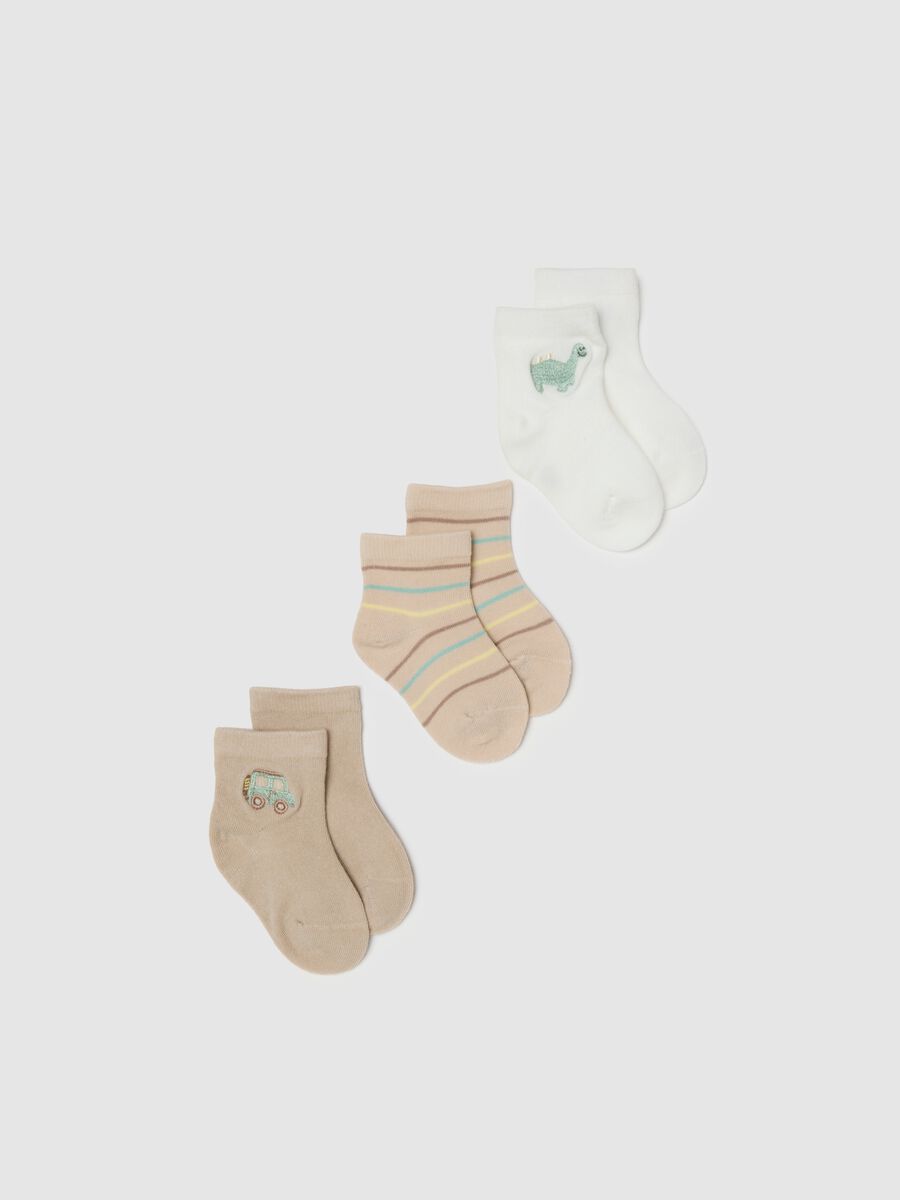 Multicolour cotton blend sock tripack for newborns with embroidery_0
