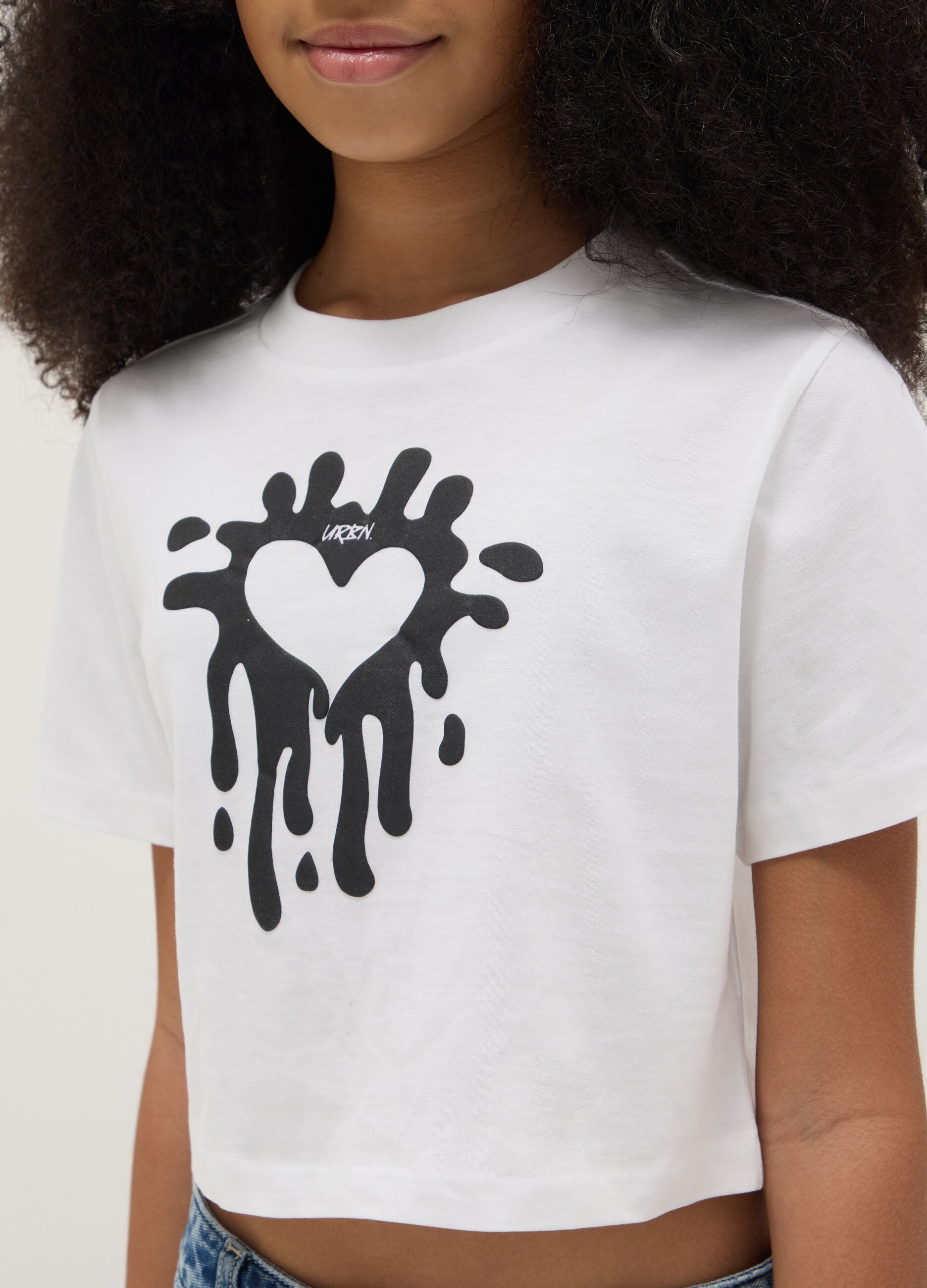 White pure cotton girl's boxy fit t-shirt with print