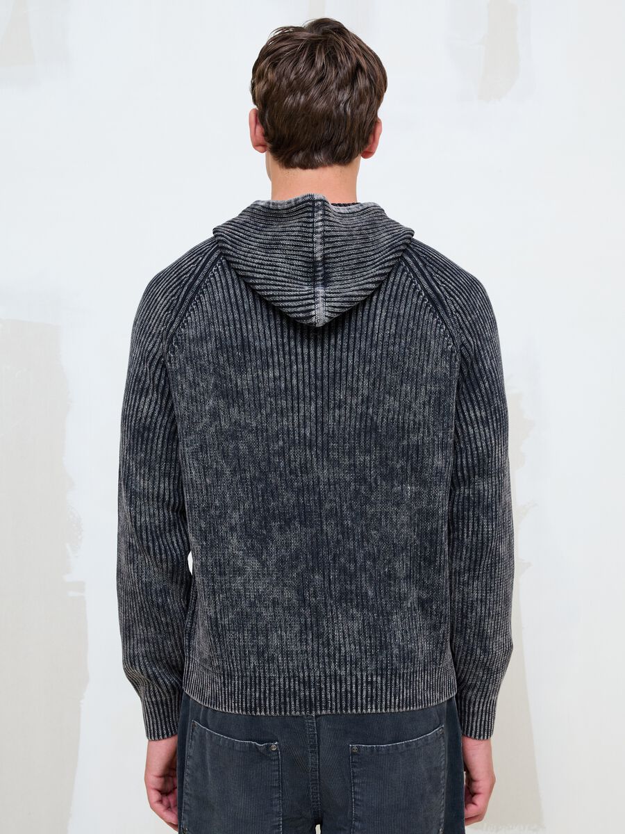 Vintage Grey Ribbed Knit Hoodie_4