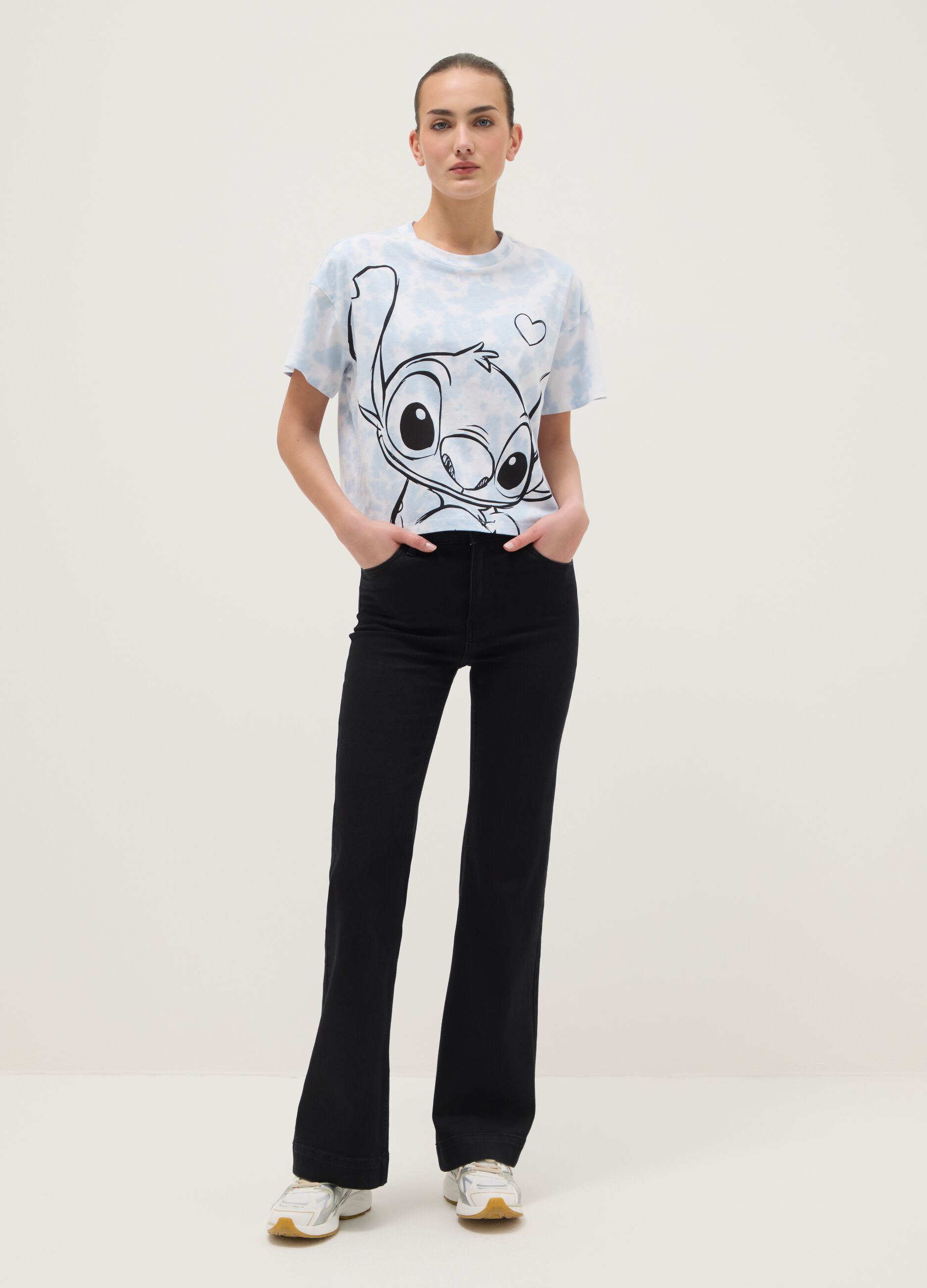 Multicolour pure cotton regular fit T-shirt with Stitch print