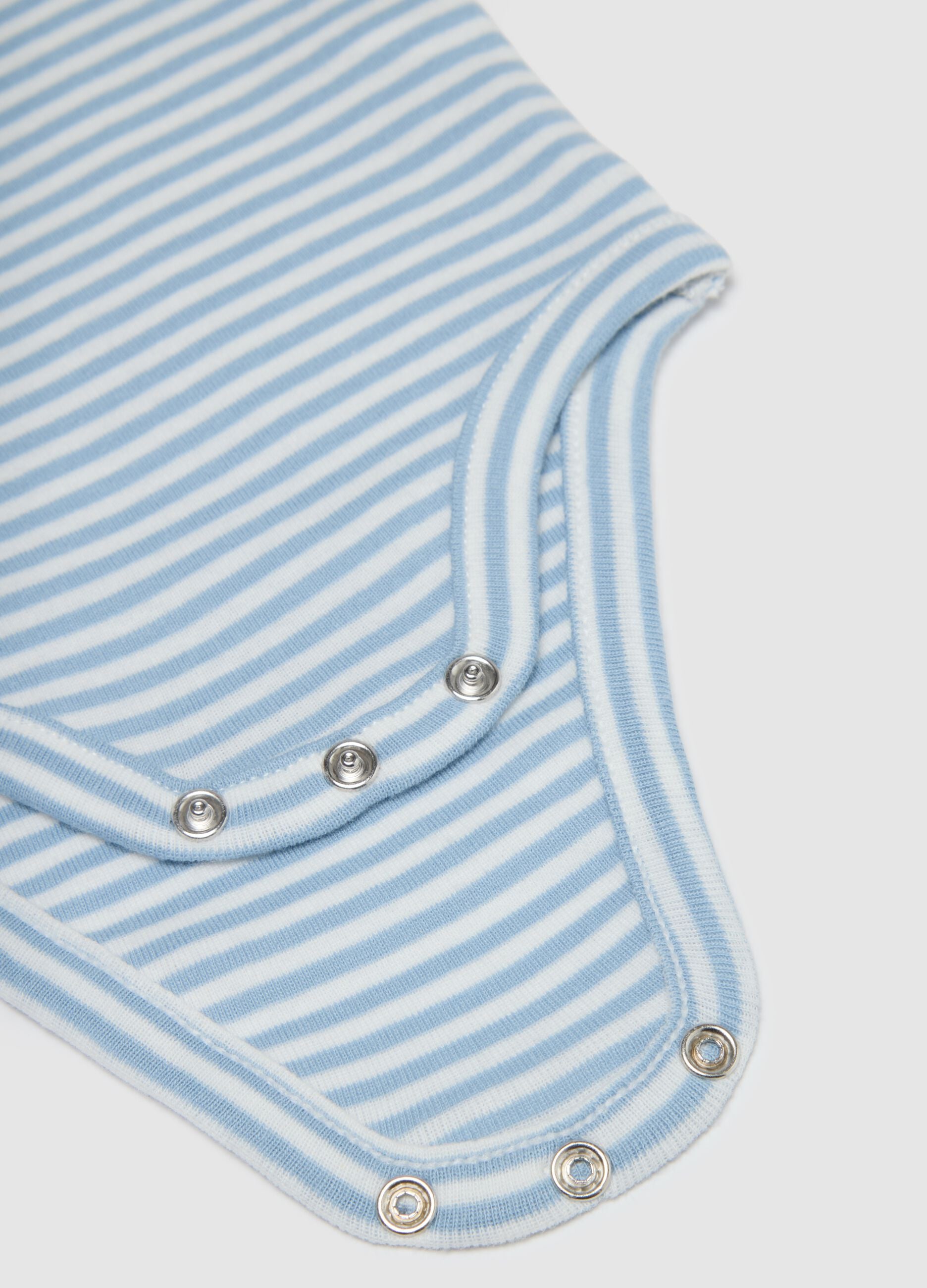 Multicoloured pure cotton baby bodysuit tripack with button closure