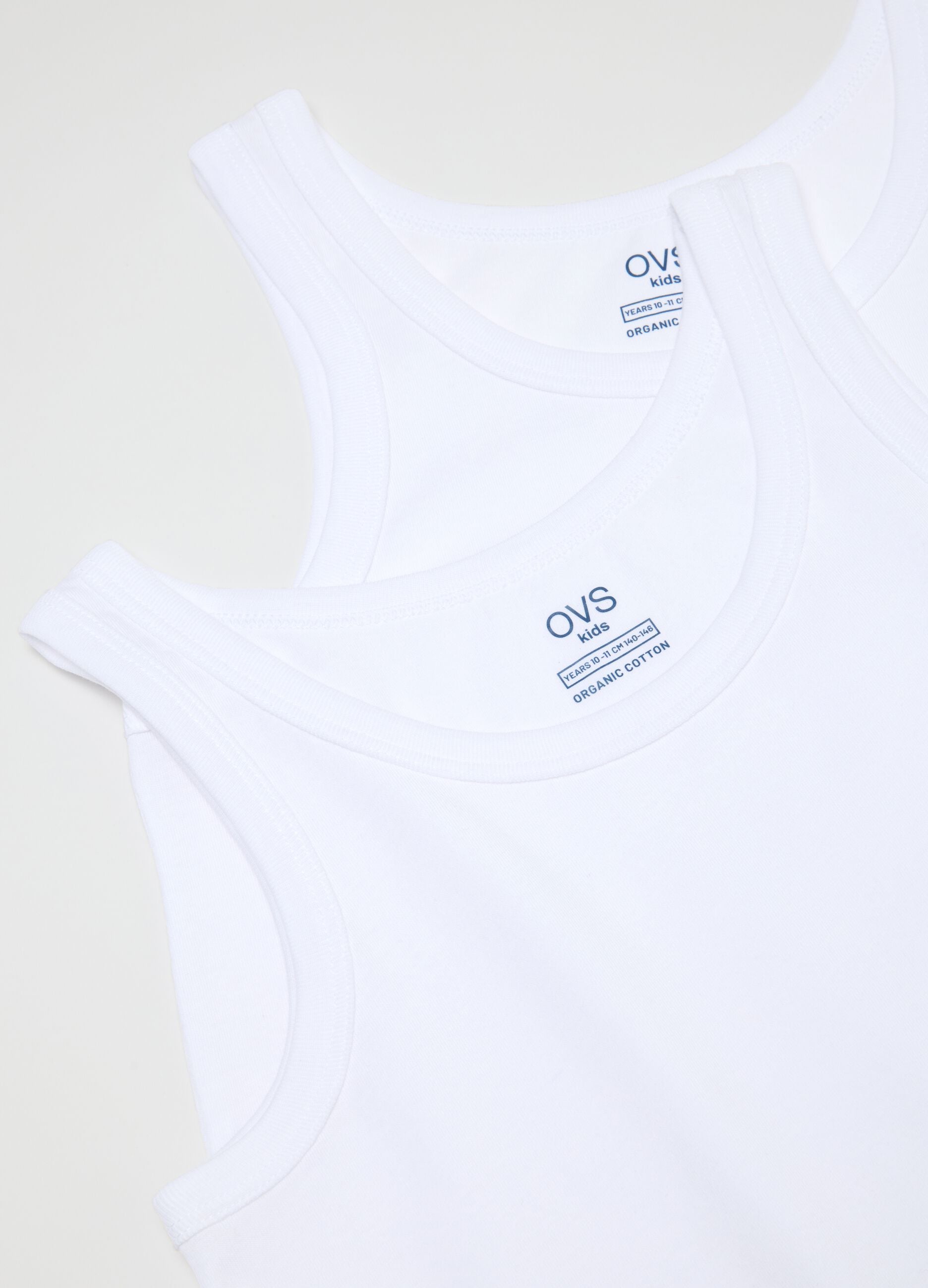 Twin pack boys' white vests in pure cotton regular fit
