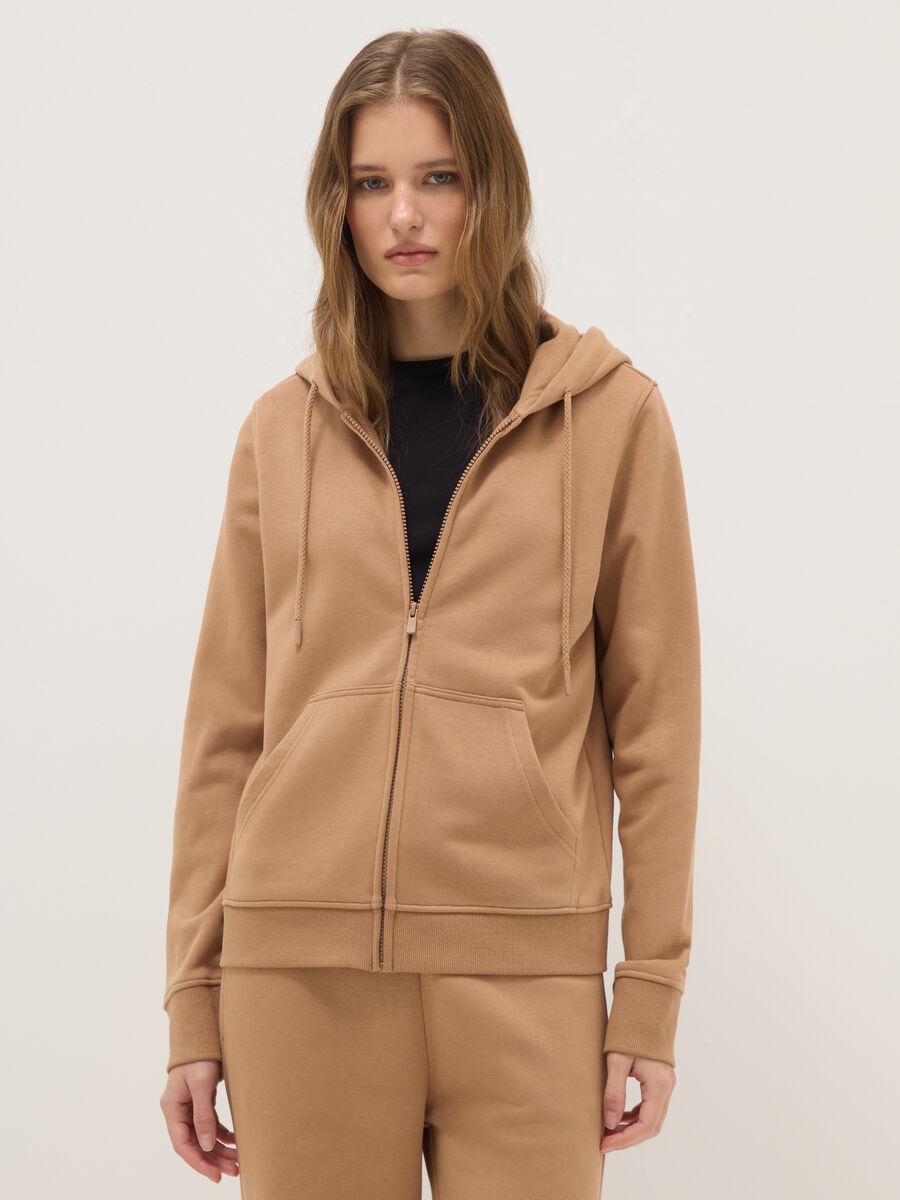 Felpa in misto cotone marrone regular fit con cappuccio e zip_0