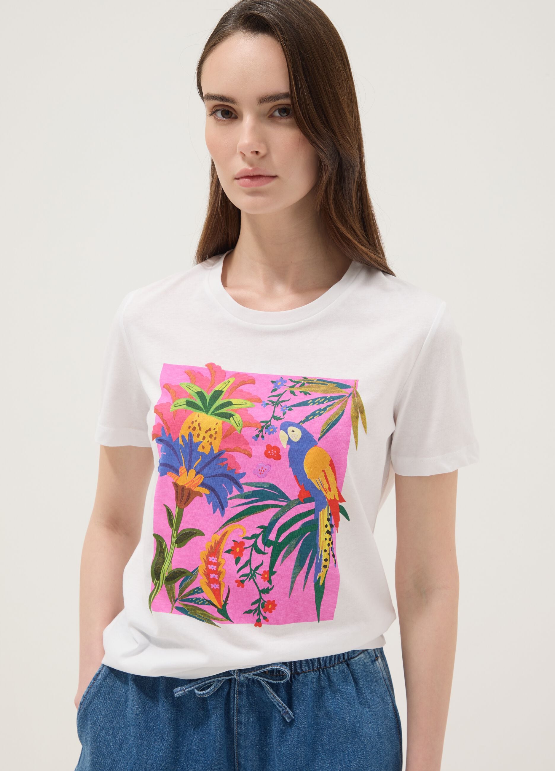 White pure cotton T-shirt with tropical print