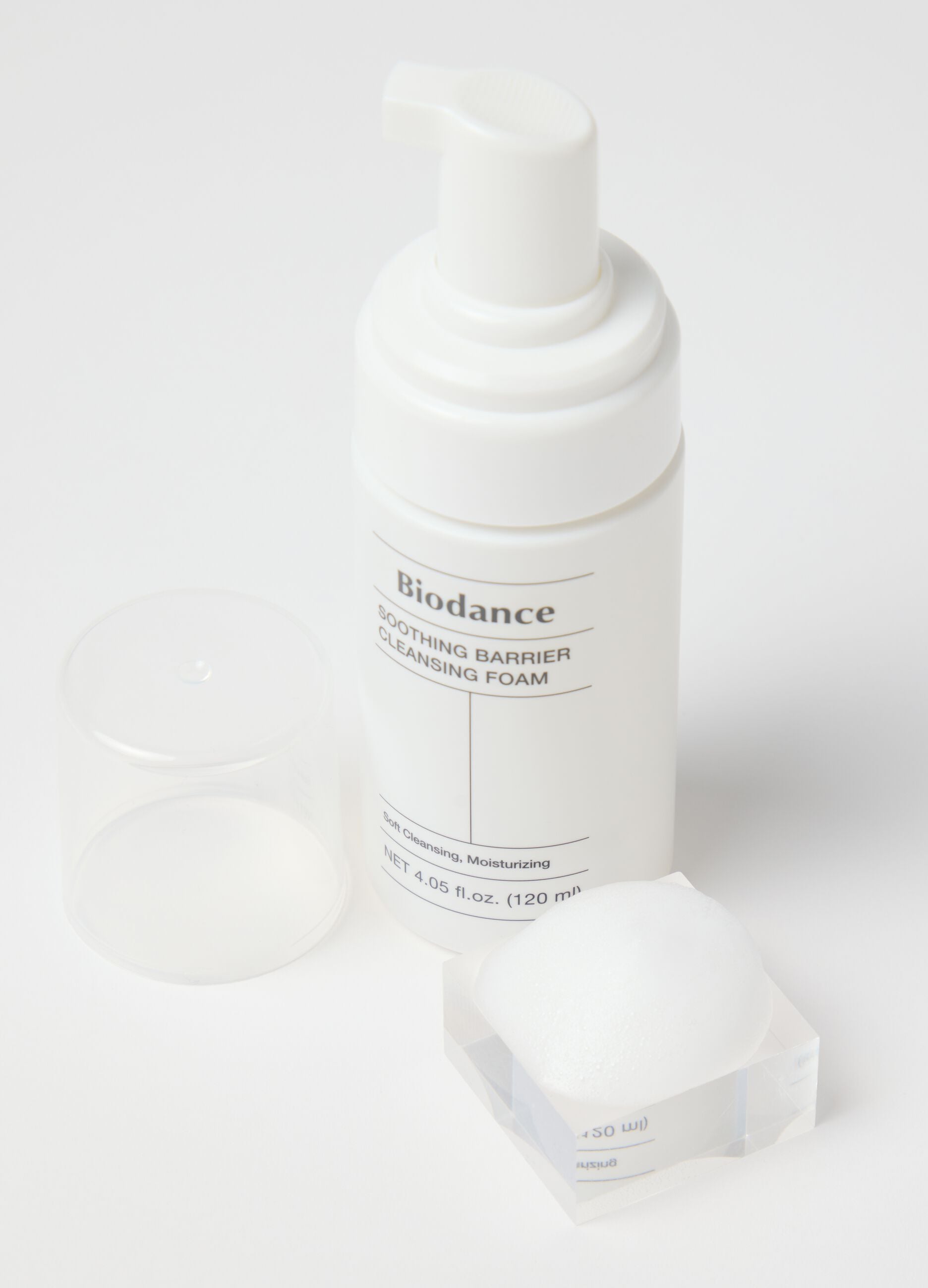 Daily cleansing foam