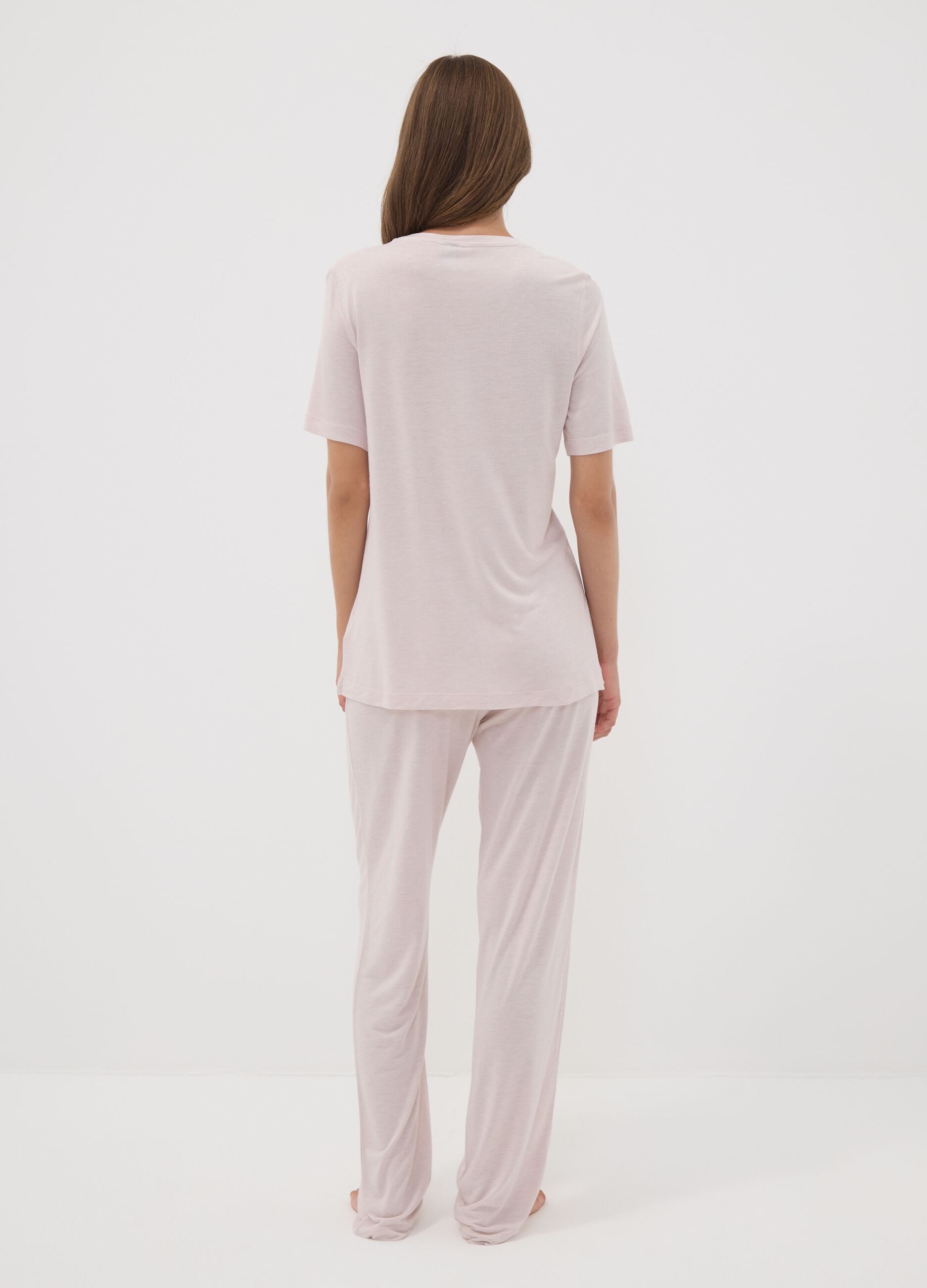Pink pure viscose pyjama with lace V-neck, regular fit