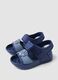 Blue beach sandals with Velcro fastening for baby boys_2