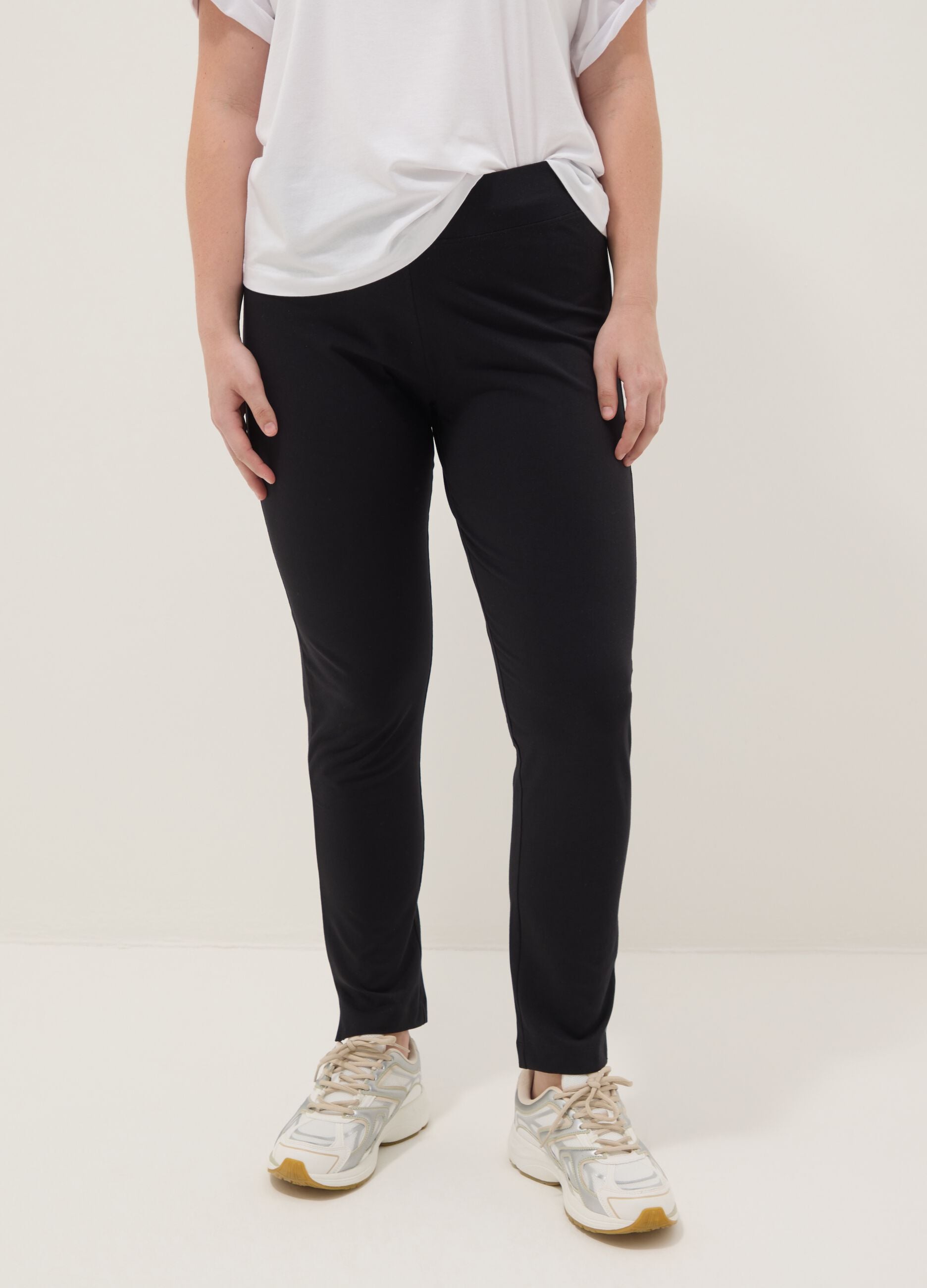Black Stretch Cotton Slim Fit Leggings