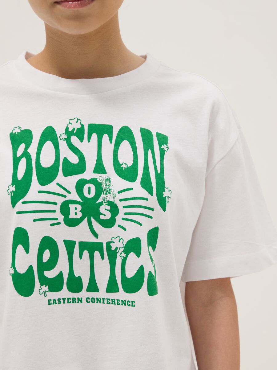 T-shirt in puro cotone bianca da ragazza relaxed fit Boston Celtics_2