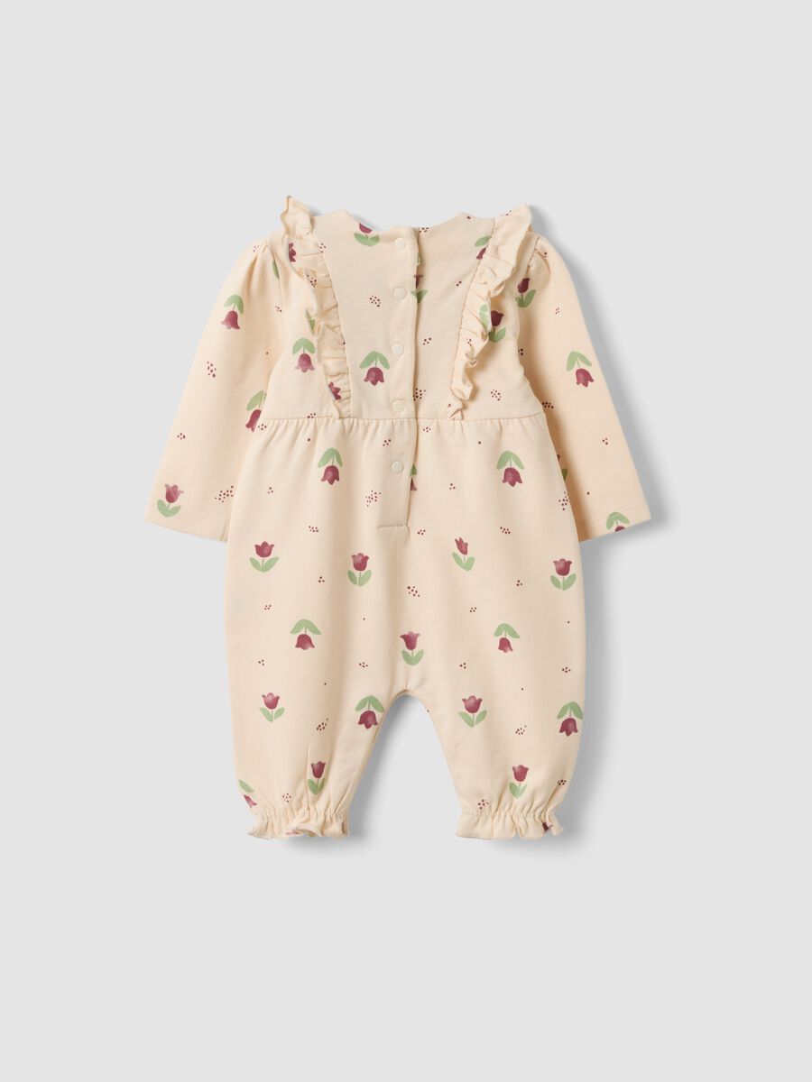 Beige organic cotton baby girl sleepsuit with floral print_1