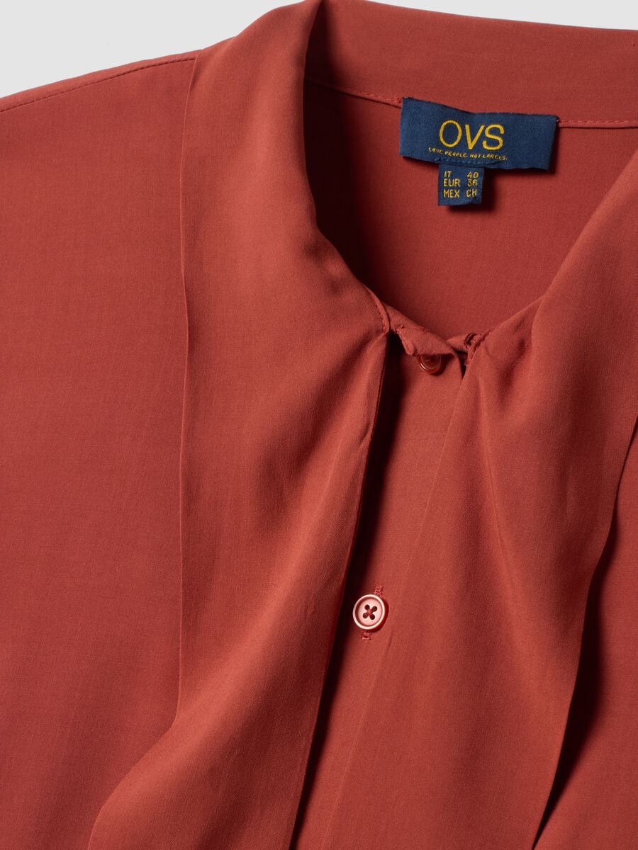 Red pure viscose shirt with neck bow, regular fit_5