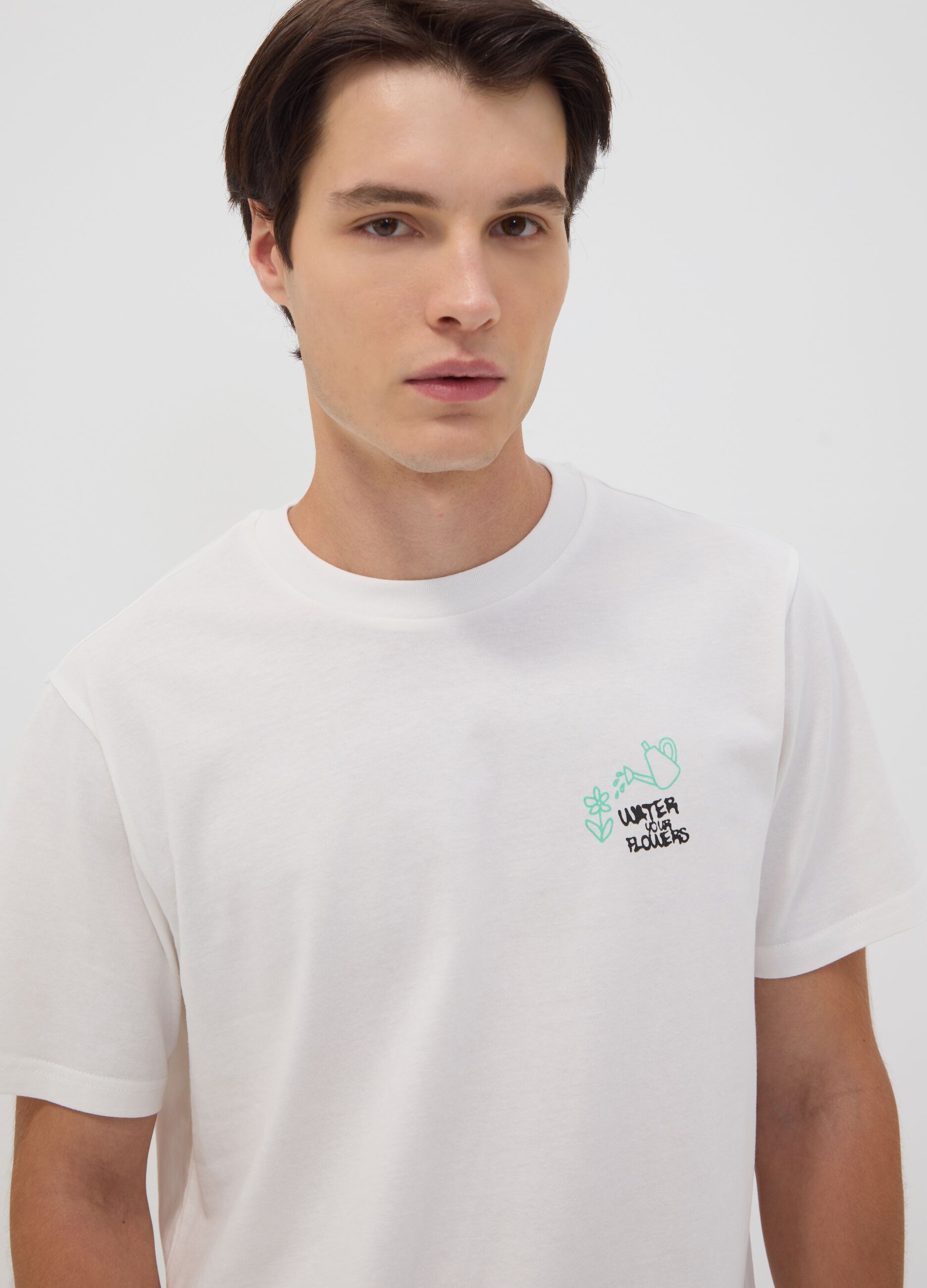 White pure cotton jersey T-shirt with "Water your Flowers" print, regular fit