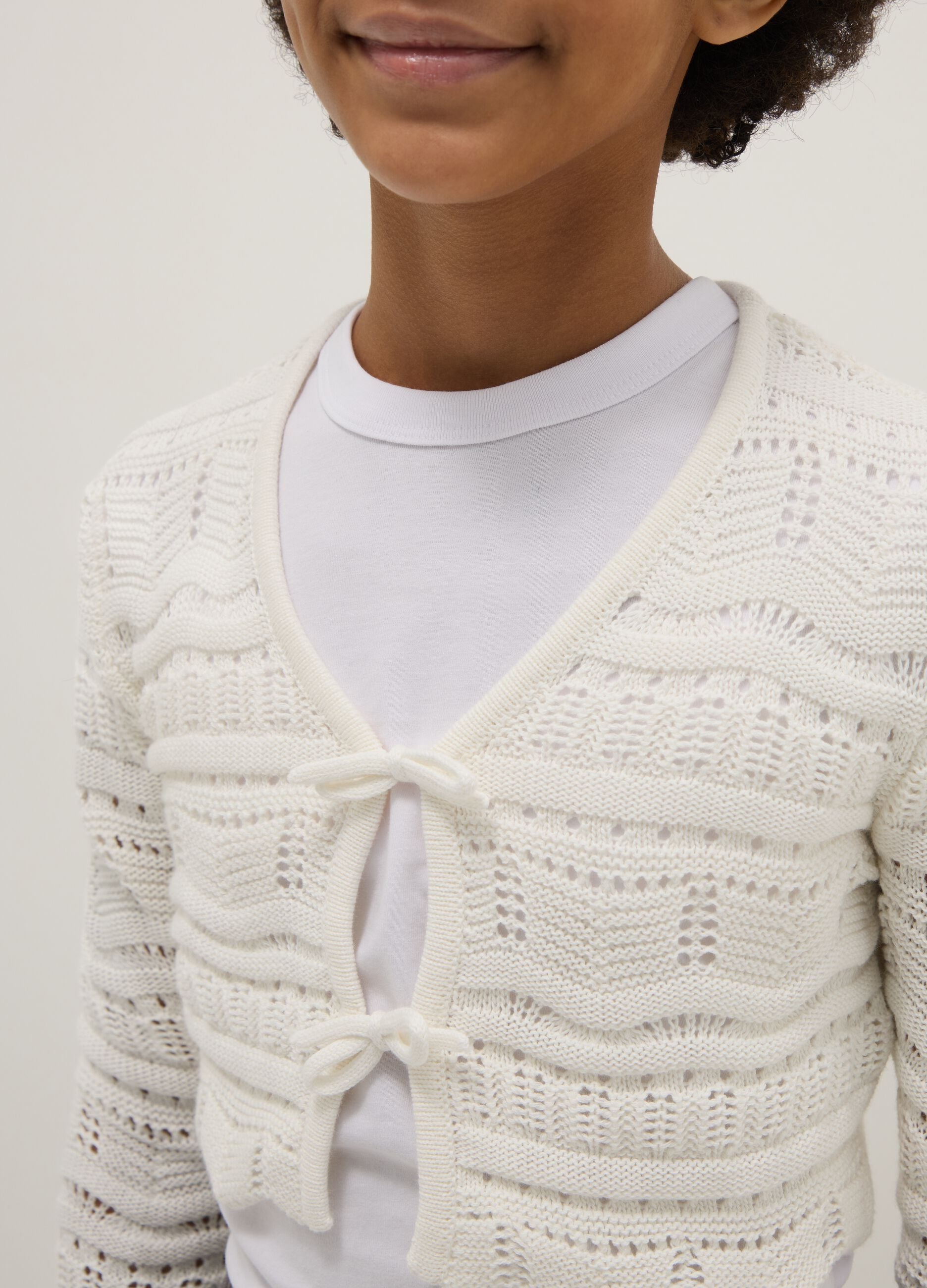 Girl's white pure cotton cardigan with regular fit, knit