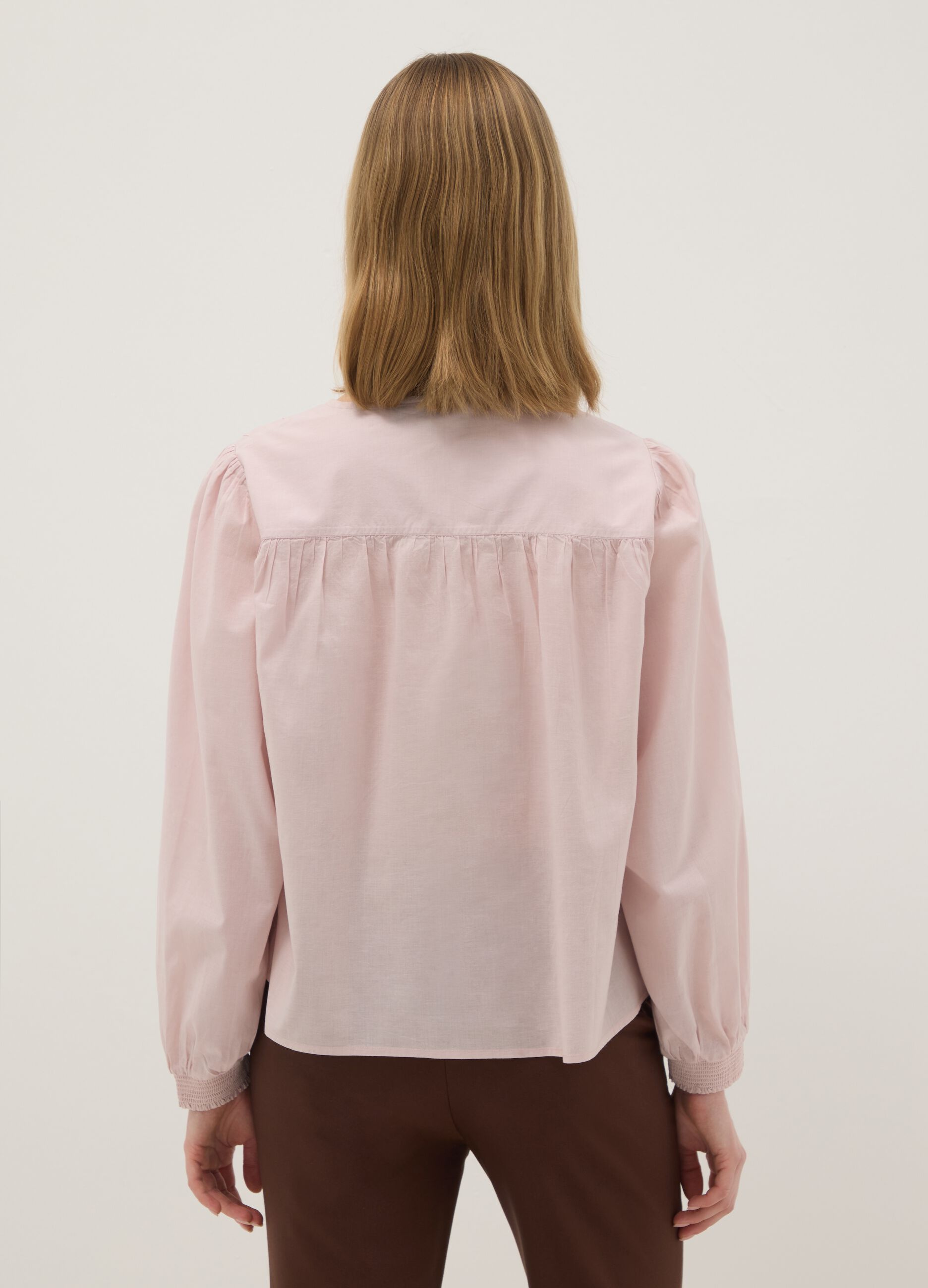Pink pure cotton regular fit shirt with buttons and rounded collar