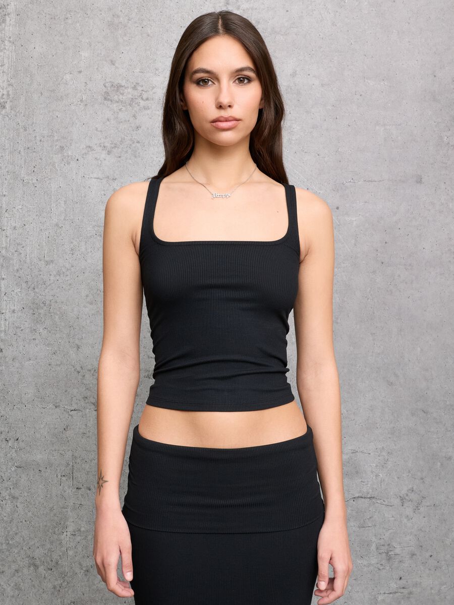 Black Square-Neck Tank Top_0