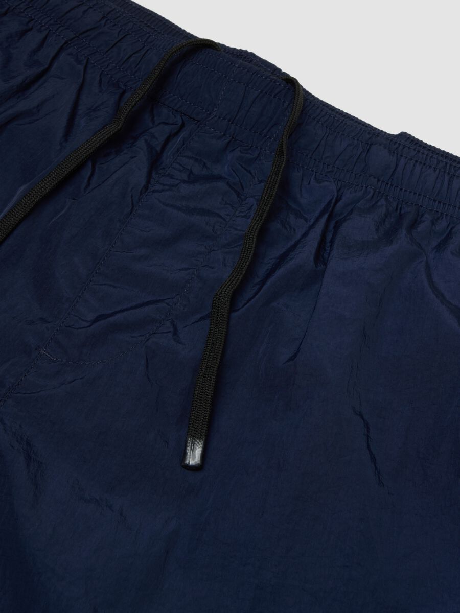 Blue swim shorts with elasticated waistband_5