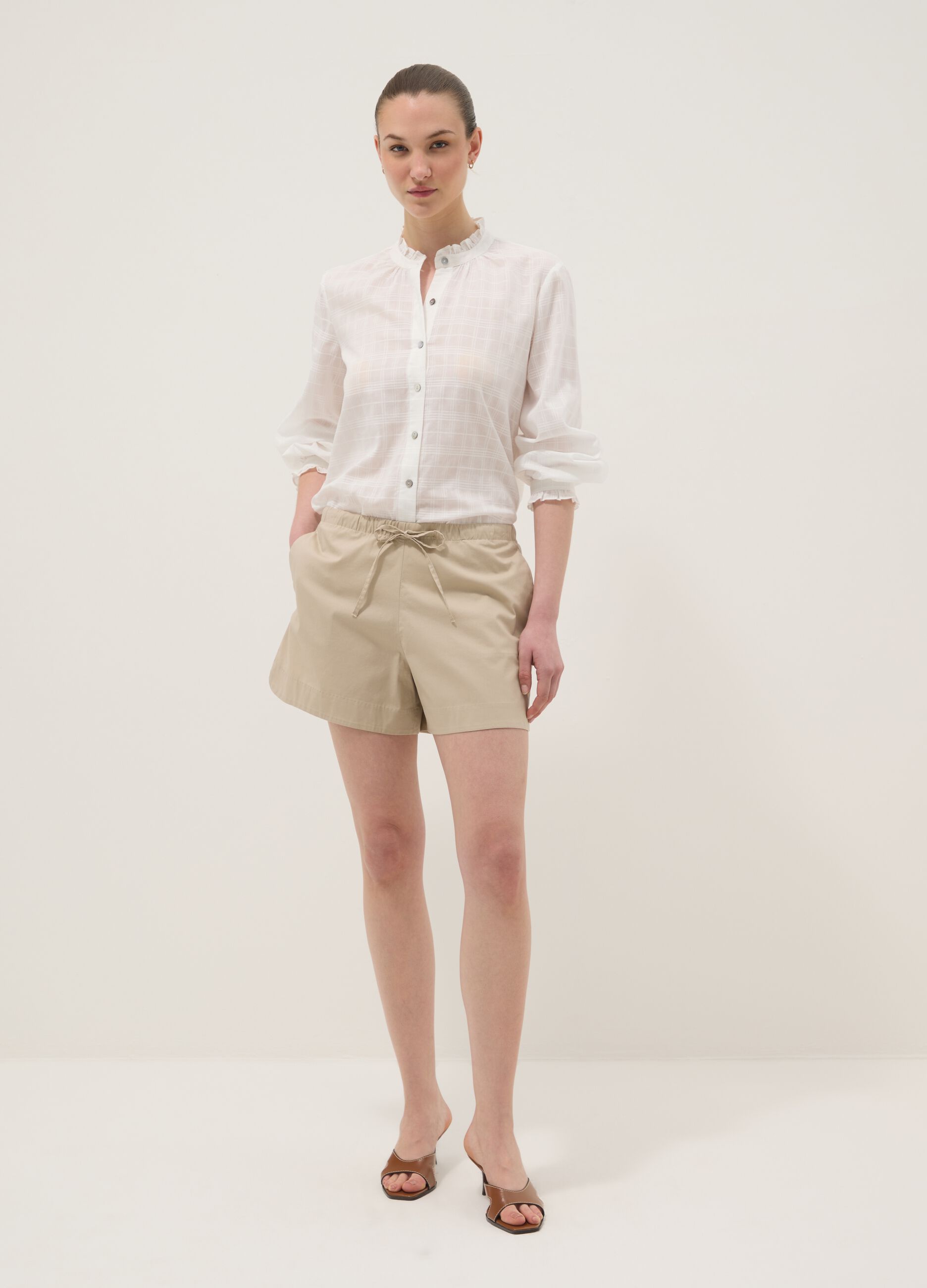 Beige stretch cotton shorts