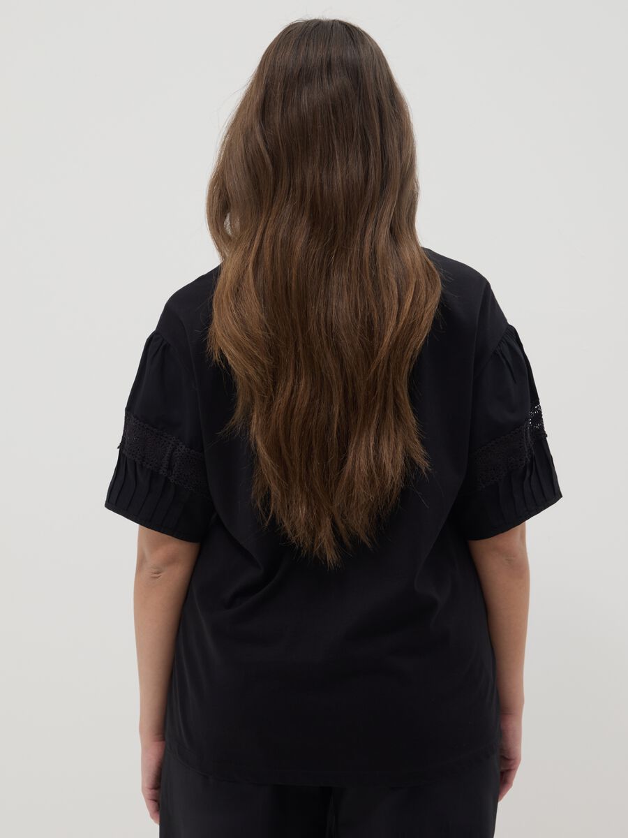 Black regular fit pure cotton t-shirt_3