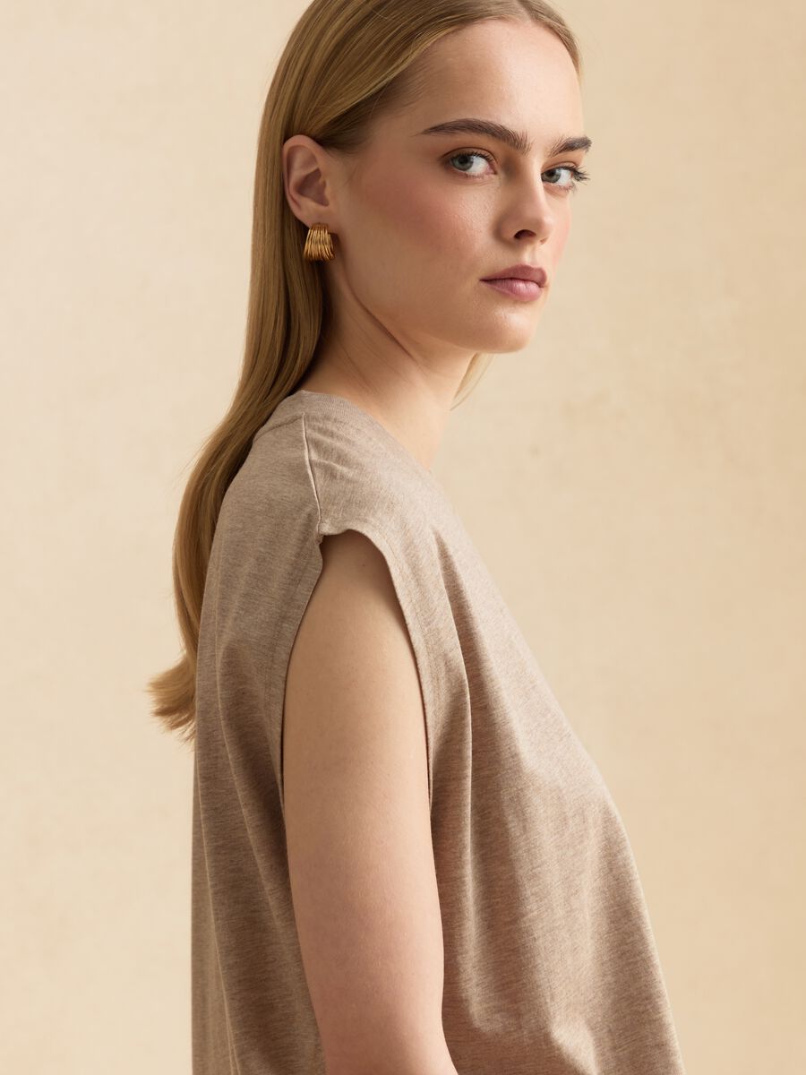 Beige regular-fit lyocell and cotton blend T-shirt with wide sleeves_2