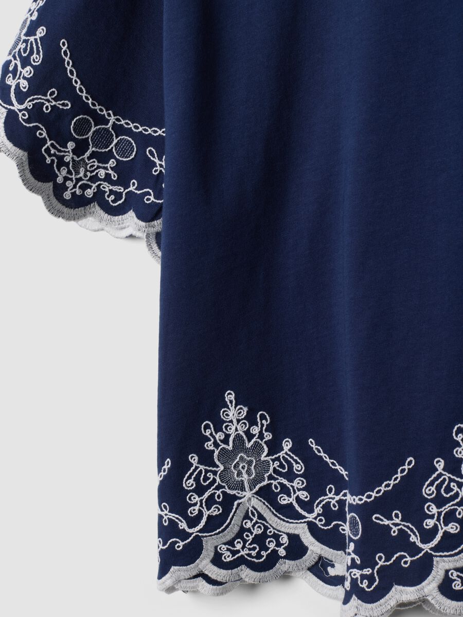 Blue pure cotton embroidered T-shirt, regular fit_5