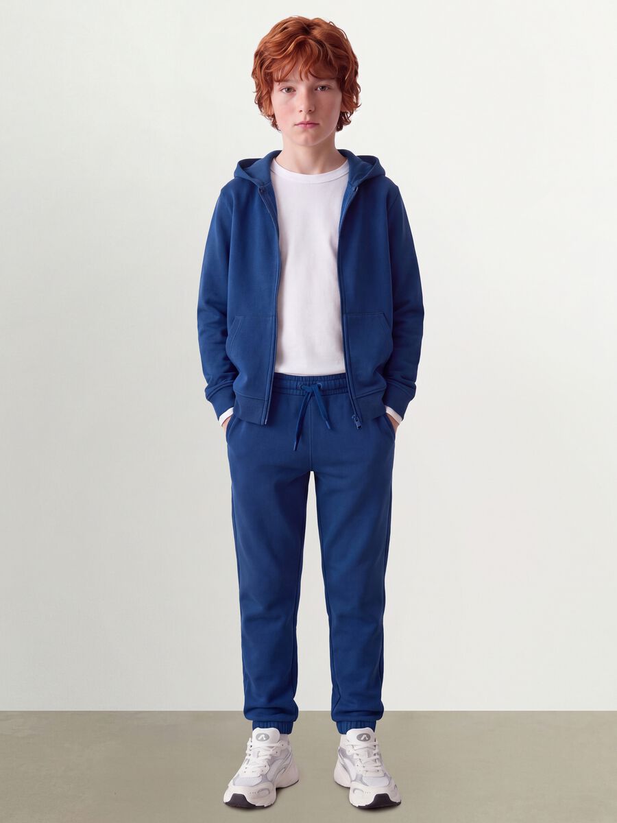 Jogger blu in puro cotone organico con coulisse per ragazzo_0
