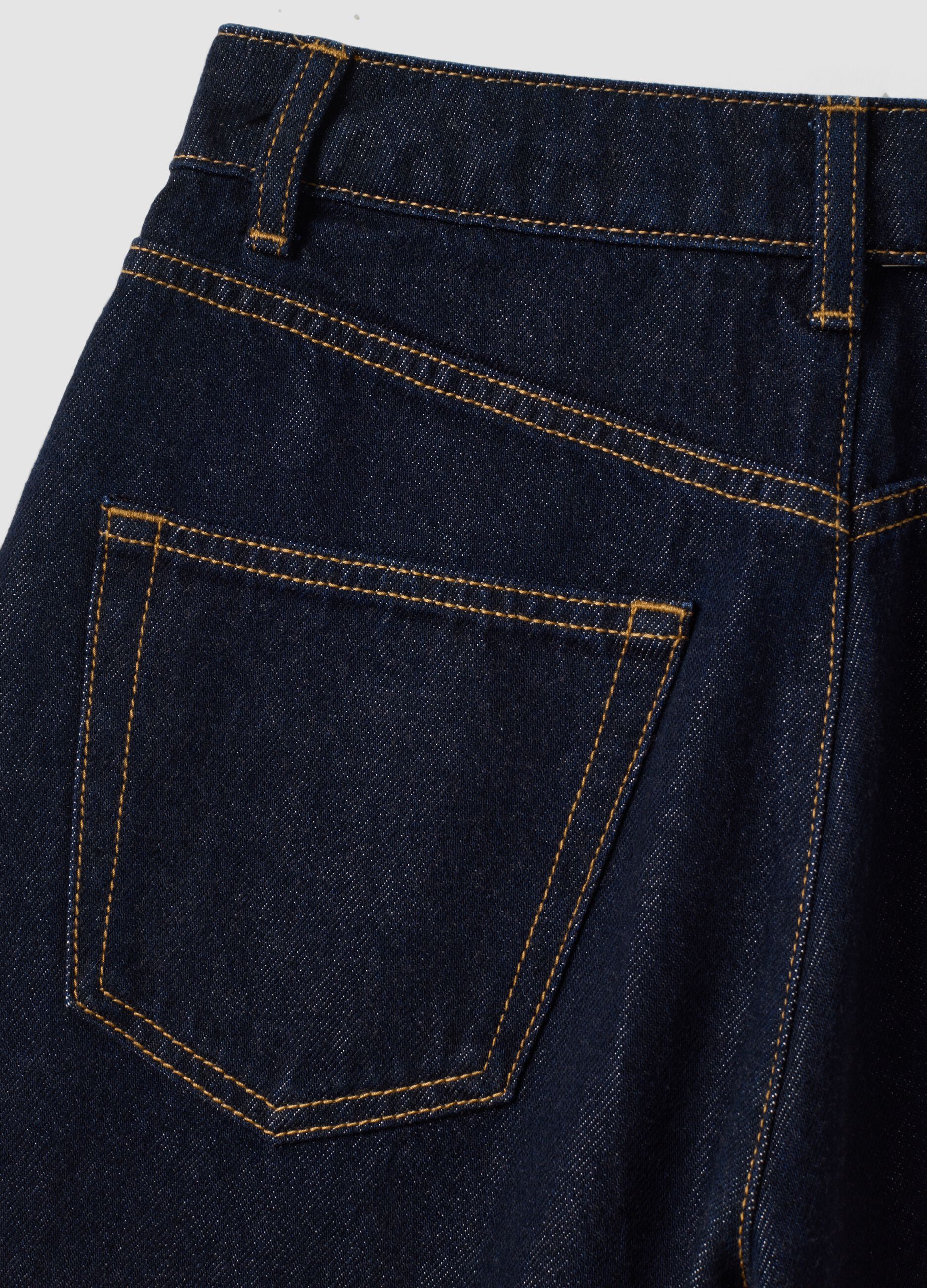 Bermuda denim blu in misto cotone e lyocell wide leg