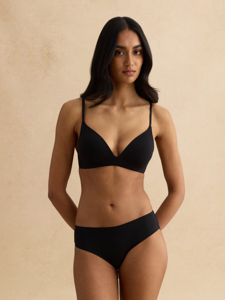 Black regular fit briefs with lace details_0