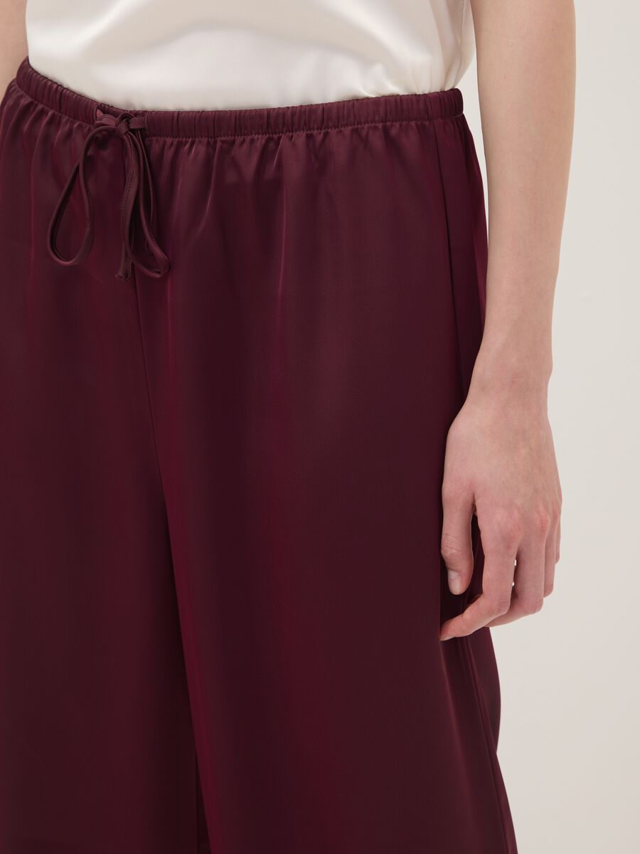 Red wide-leg trousers with regular waist_3