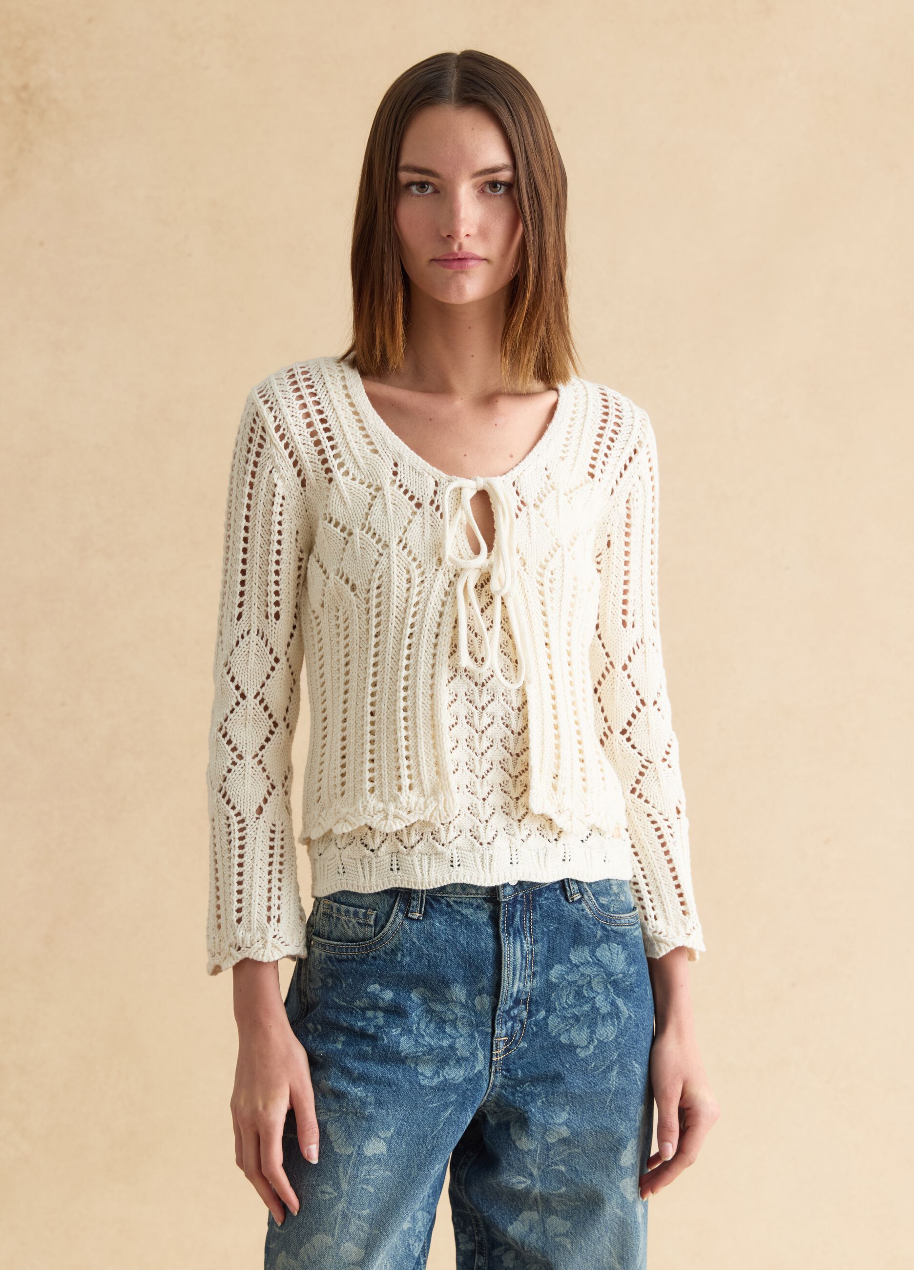 White Cotton Lace Cardigan Regular Fit Deep V
