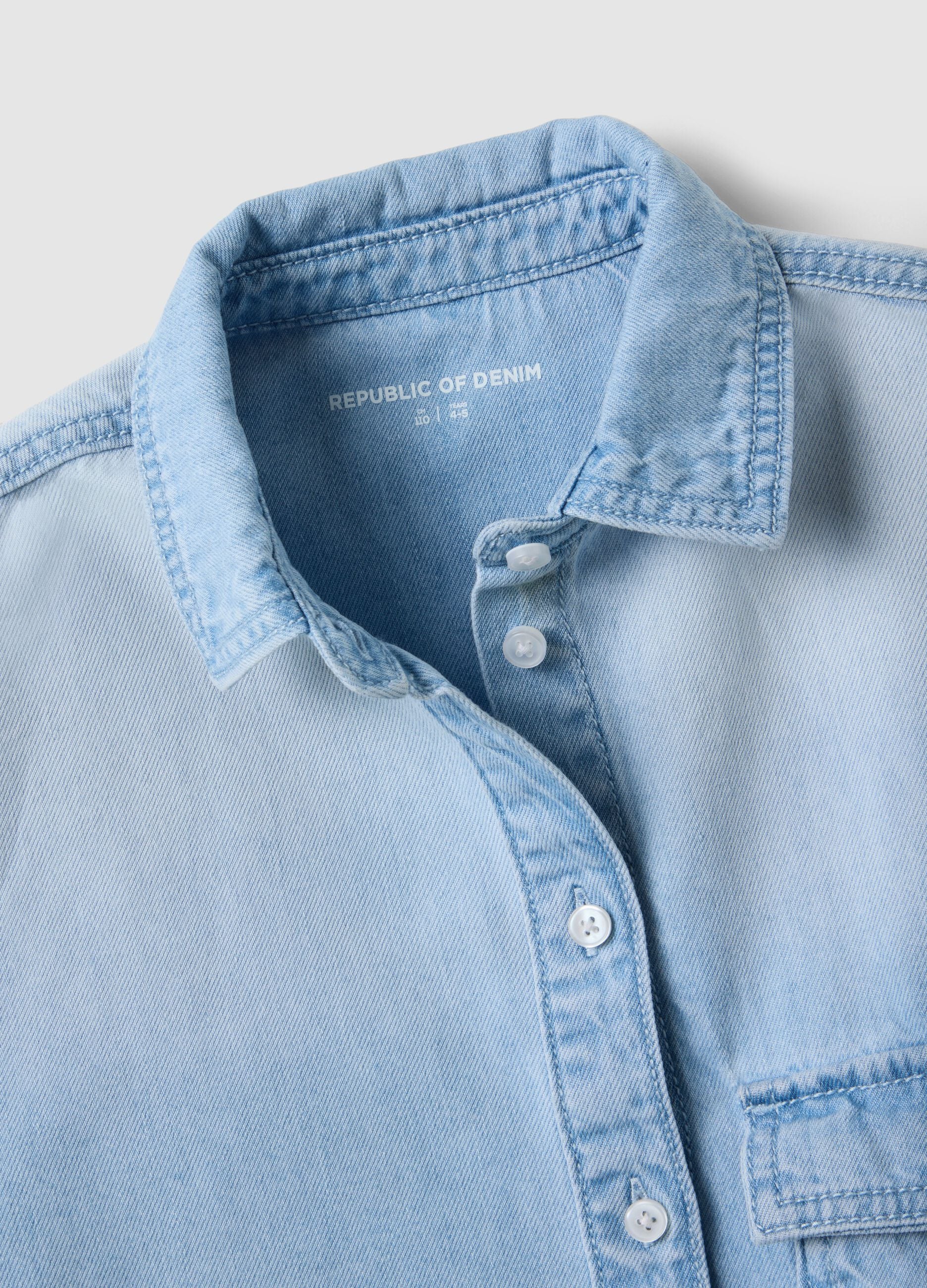 Girl's regular fit blue denim cotton blend crop shirt