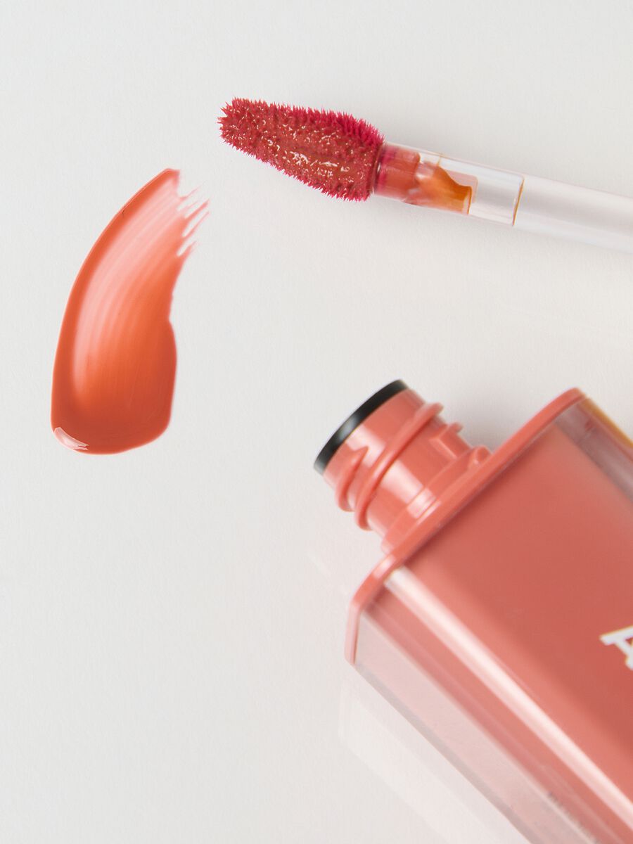 Water-based lip tint that provides great brightness with a light, long-lasting finish_5