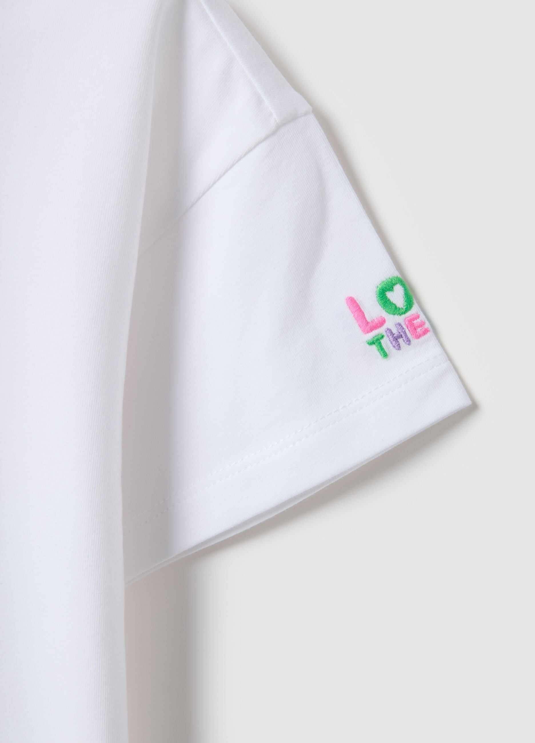Girls' white stretch cotton boxy fit t-shirt with star