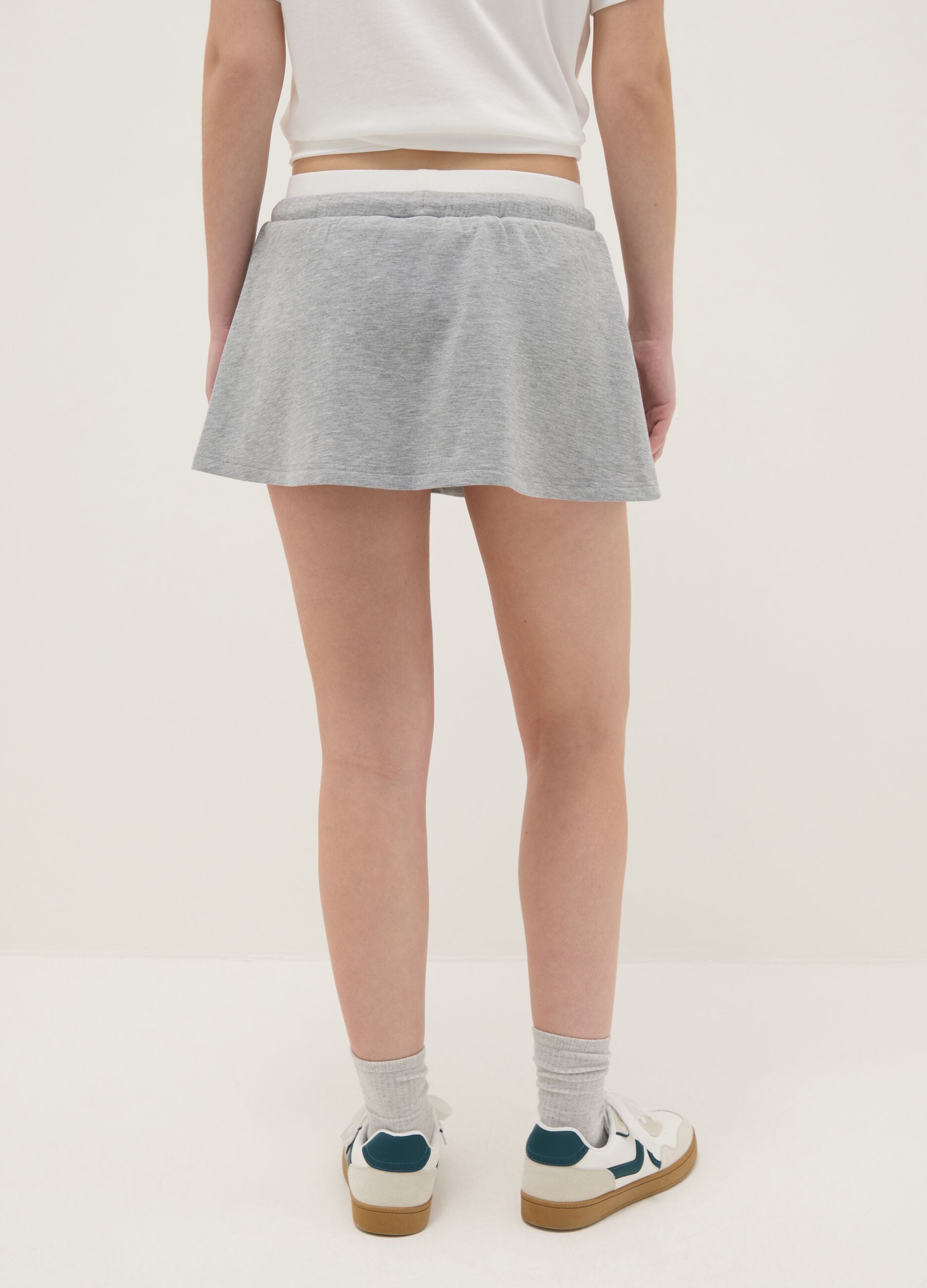 Grey regular fit miniskirt with elasticated waist