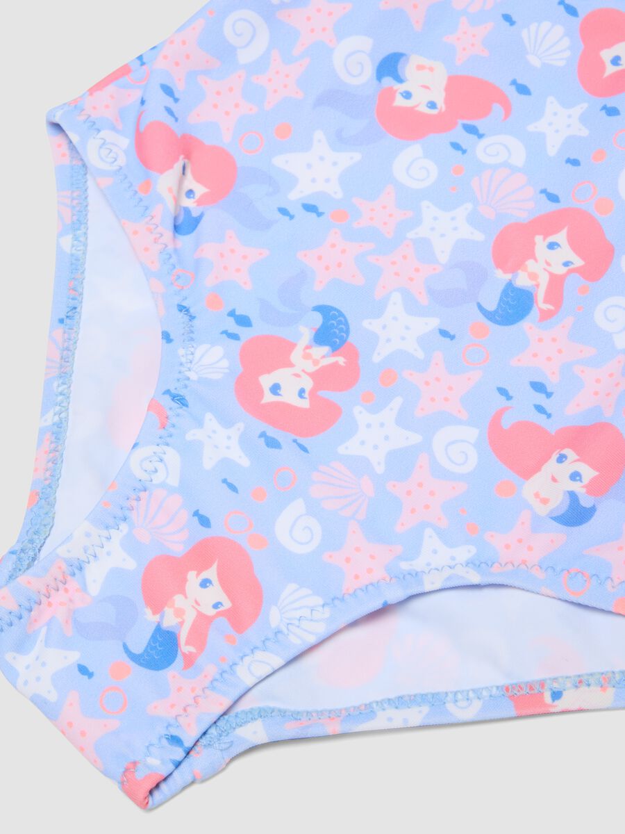 Costume intero azzurro per bimba in tessuto elasticizzato con stampa Sirenetta_3